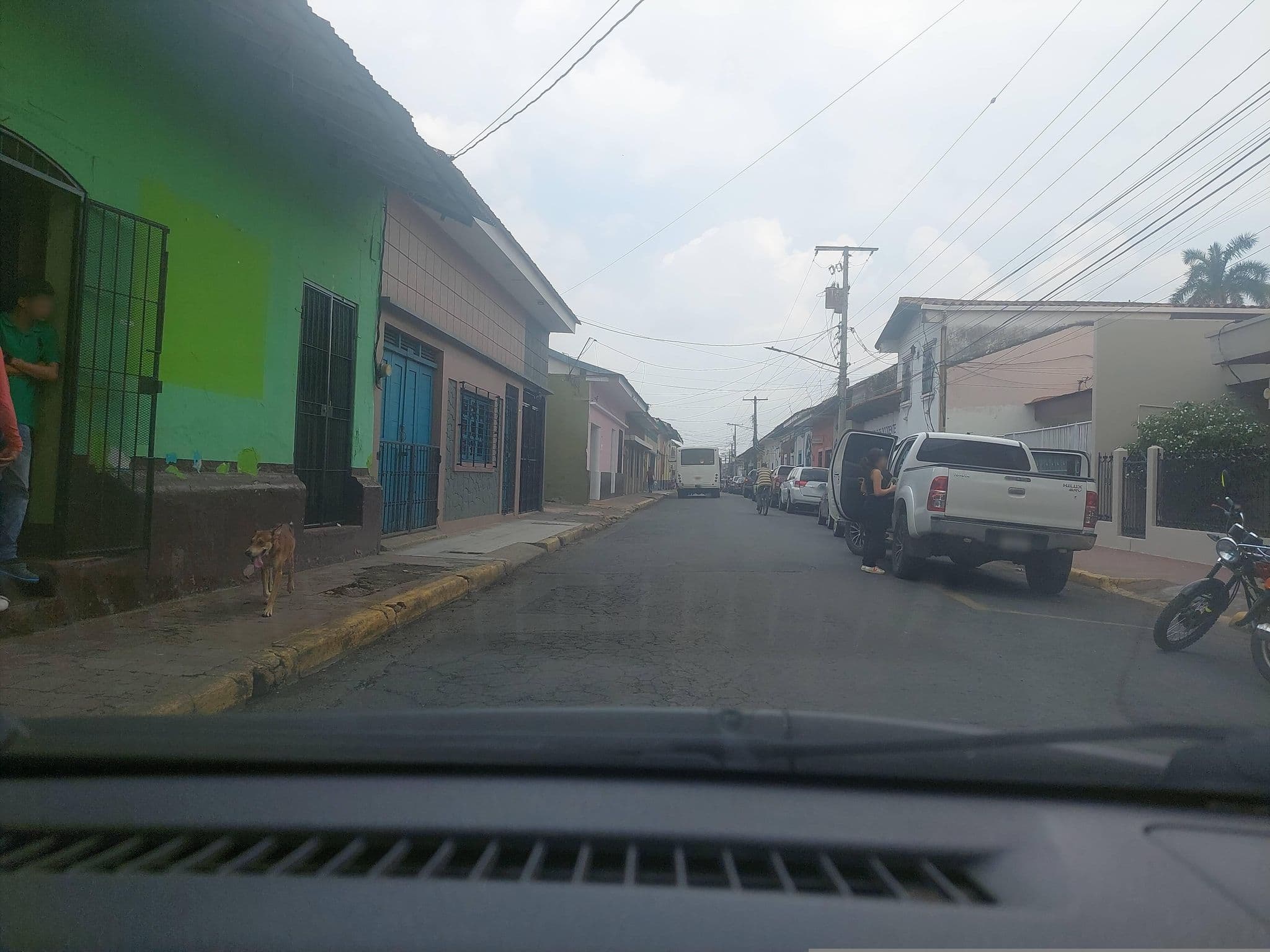 Street view near Casa Colonial Airbnb, León — © robper78 (CC BY-SA · Mapillary)