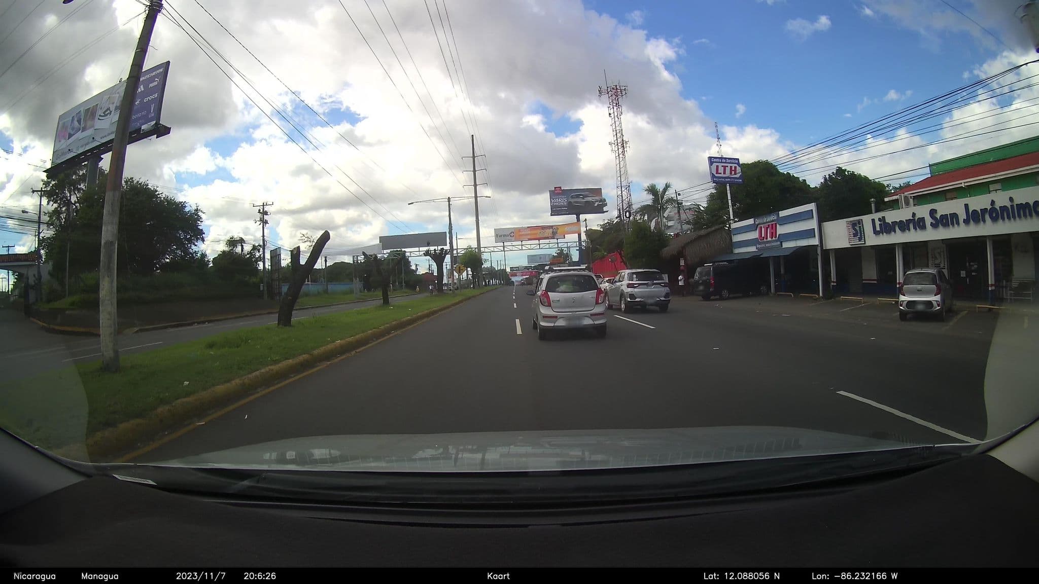 Street view near Hotel Plaza Guanacaste, Managua — © kaart5 (CC BY-SA · Mapillary)