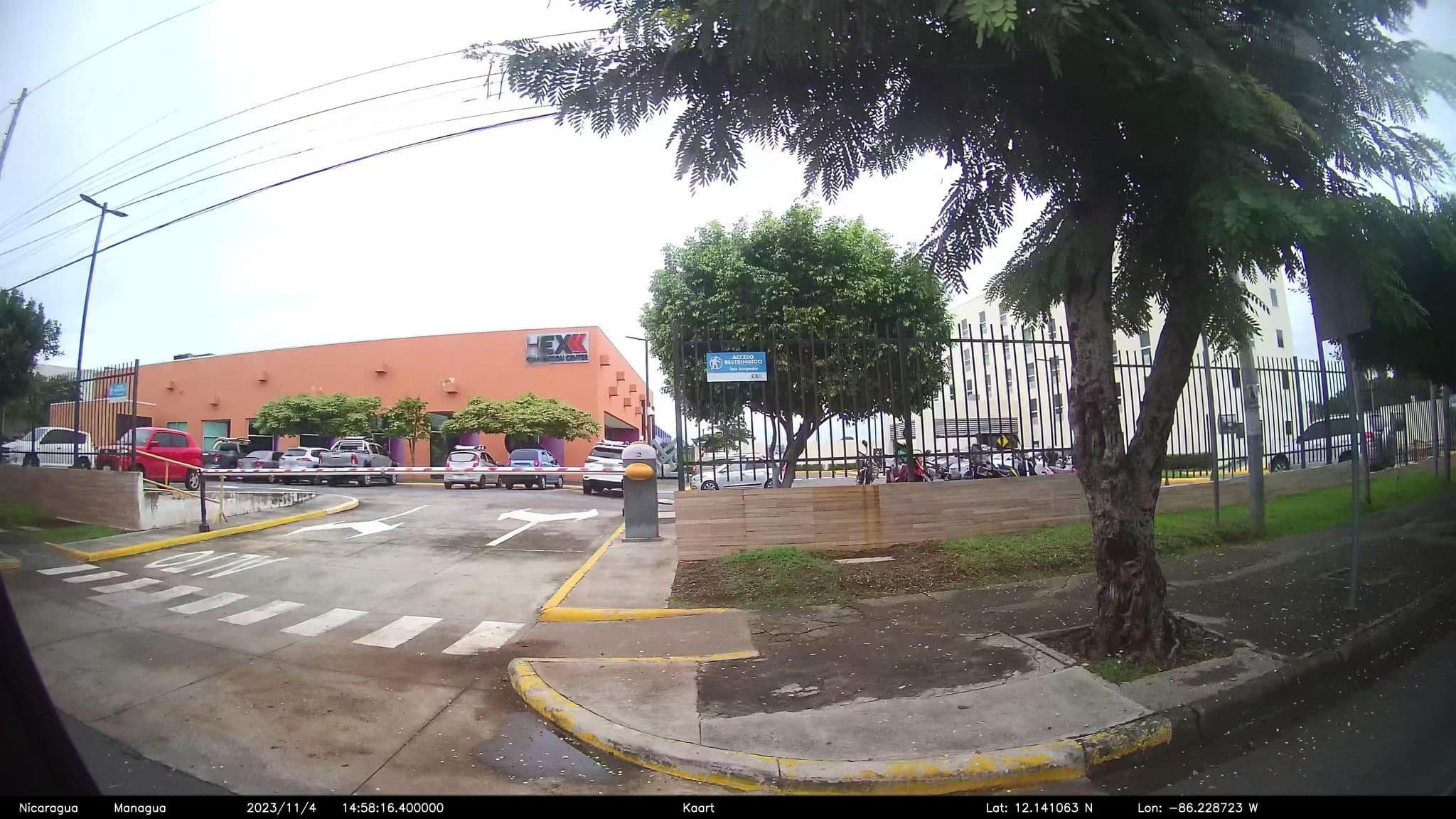 Street view near Hotel Hex, Managua — © kaart_2 (CC BY-SA · Mapillary)
