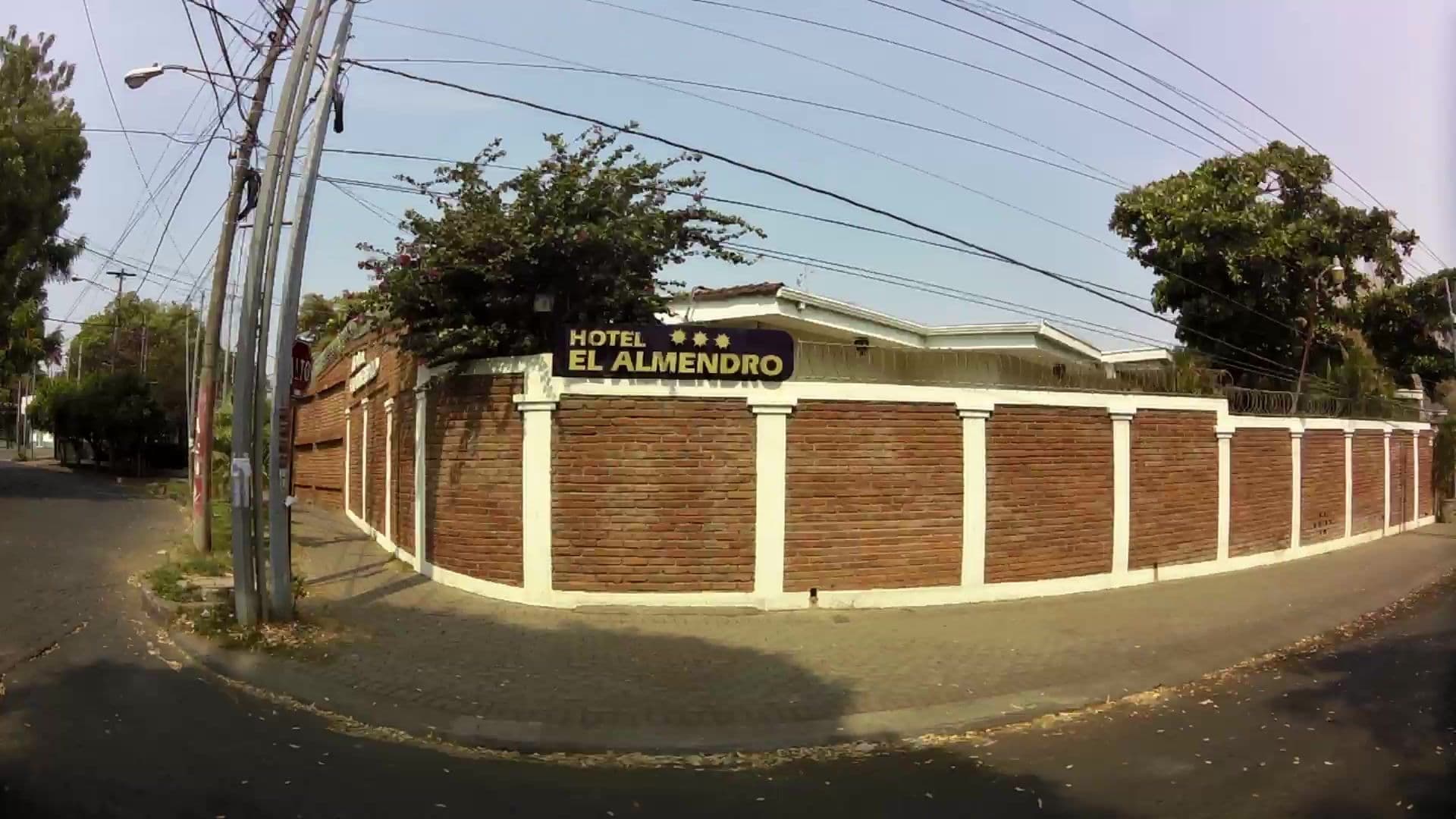 Street view near Hotel El Almendro, Managua