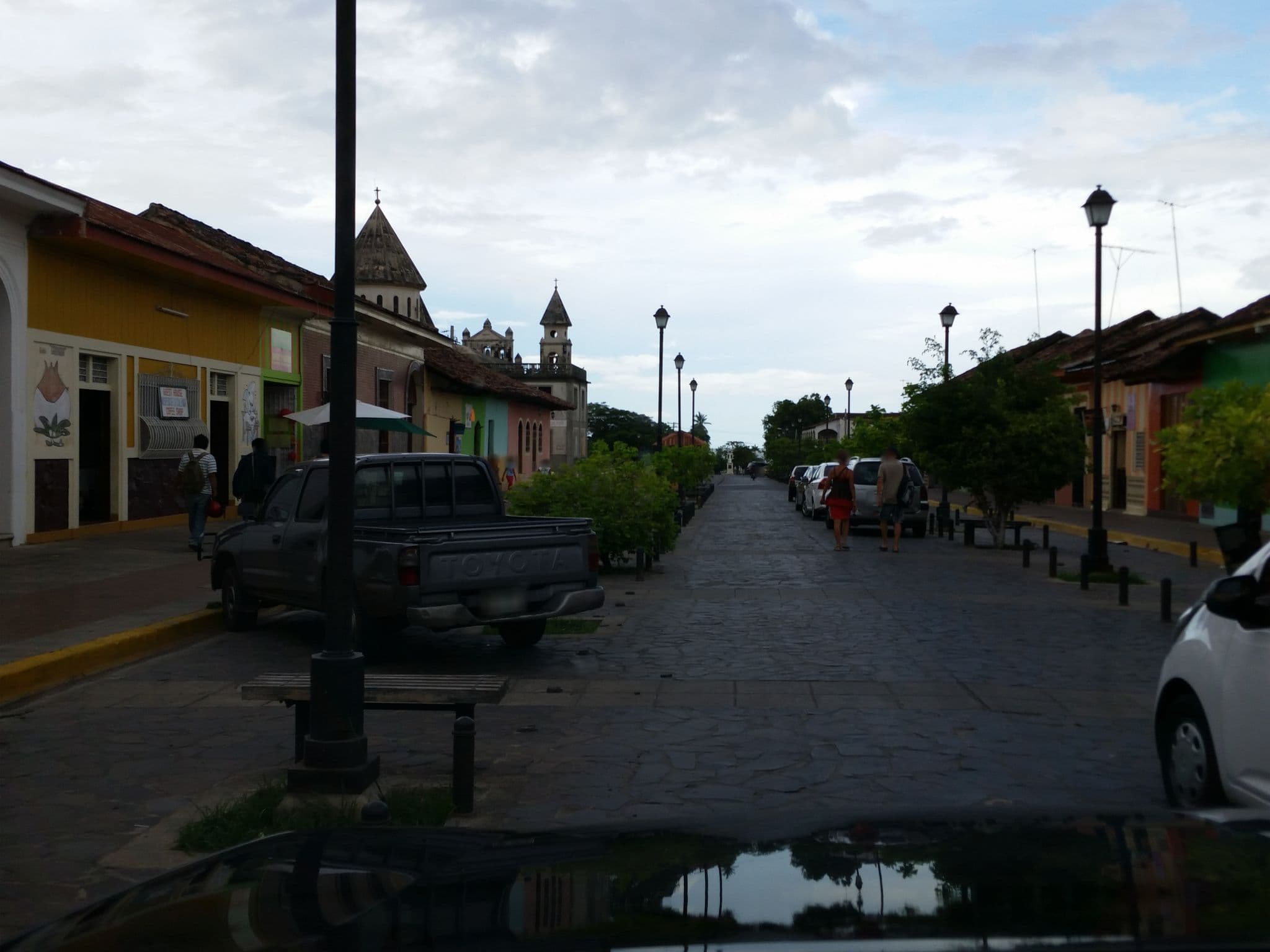 Street view near Hospedaje la Calzada, Granada — © jaakkoh (CC BY-SA · Mapillary)