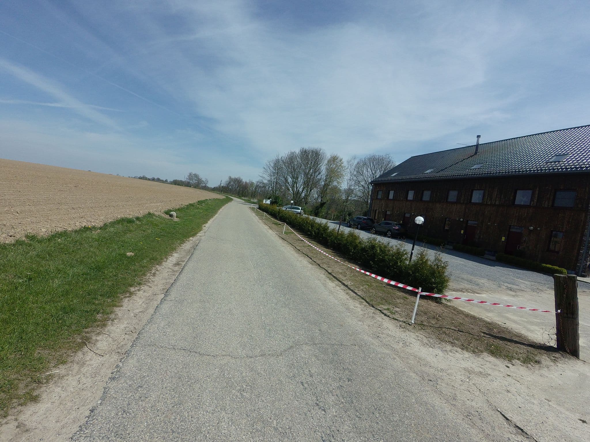 Street view near Snauwenberg, Banholt — © madel (CC BY-SA · Mapillary)