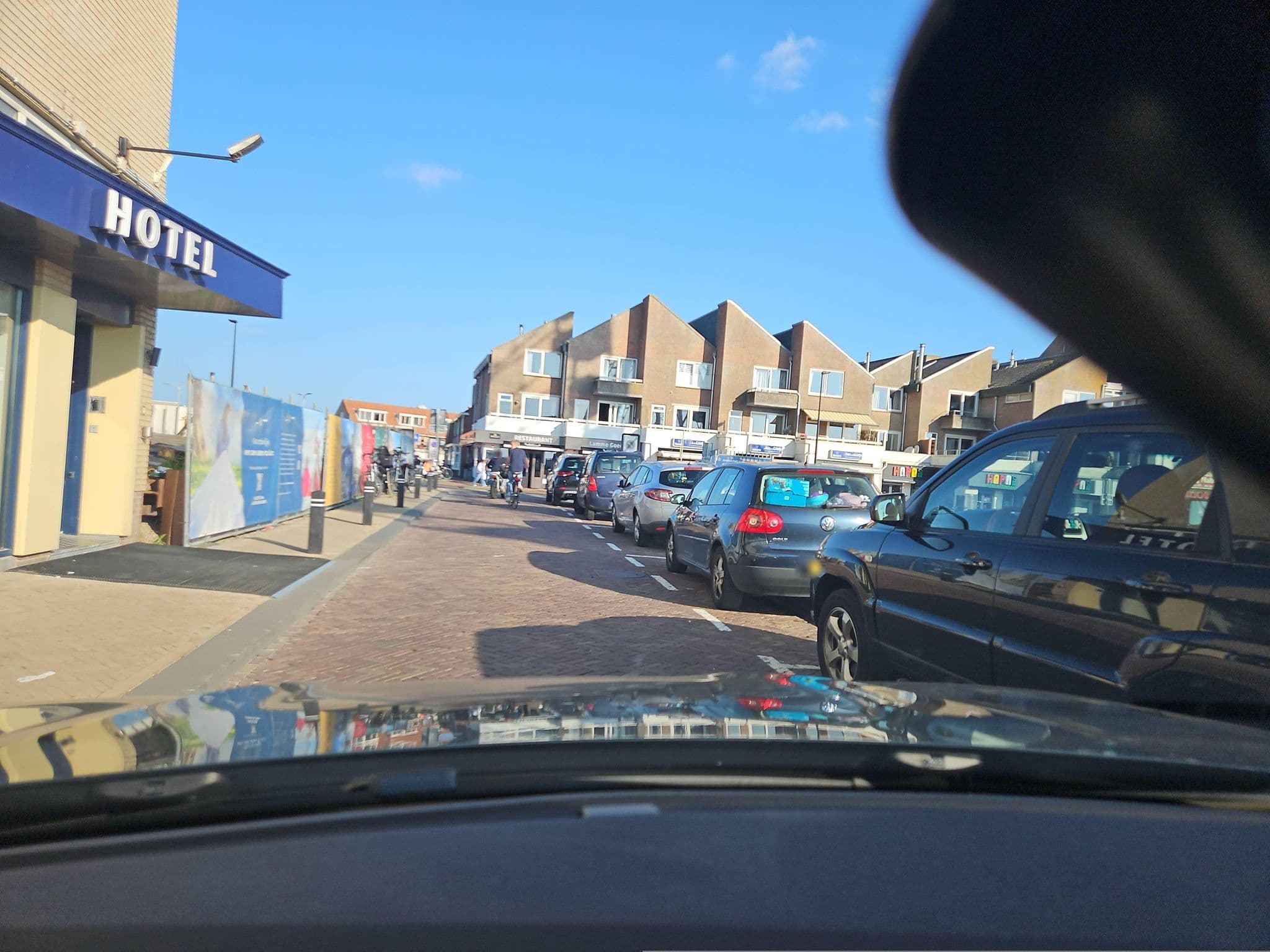 Street view near Hotel Prominent Inn, Noordwijk-Binnen — © toho (CC BY-SA · Mapillary)