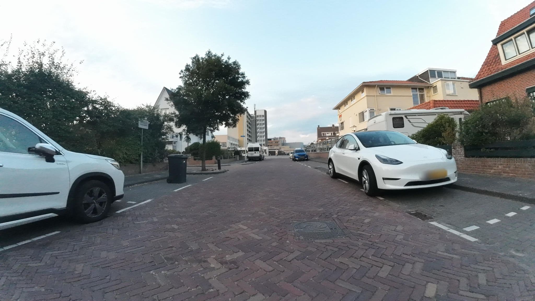 Street view near Heeren van Noortwyck, Noordwijk-Binnen — © teddy73 (CC BY-SA · Mapillary)