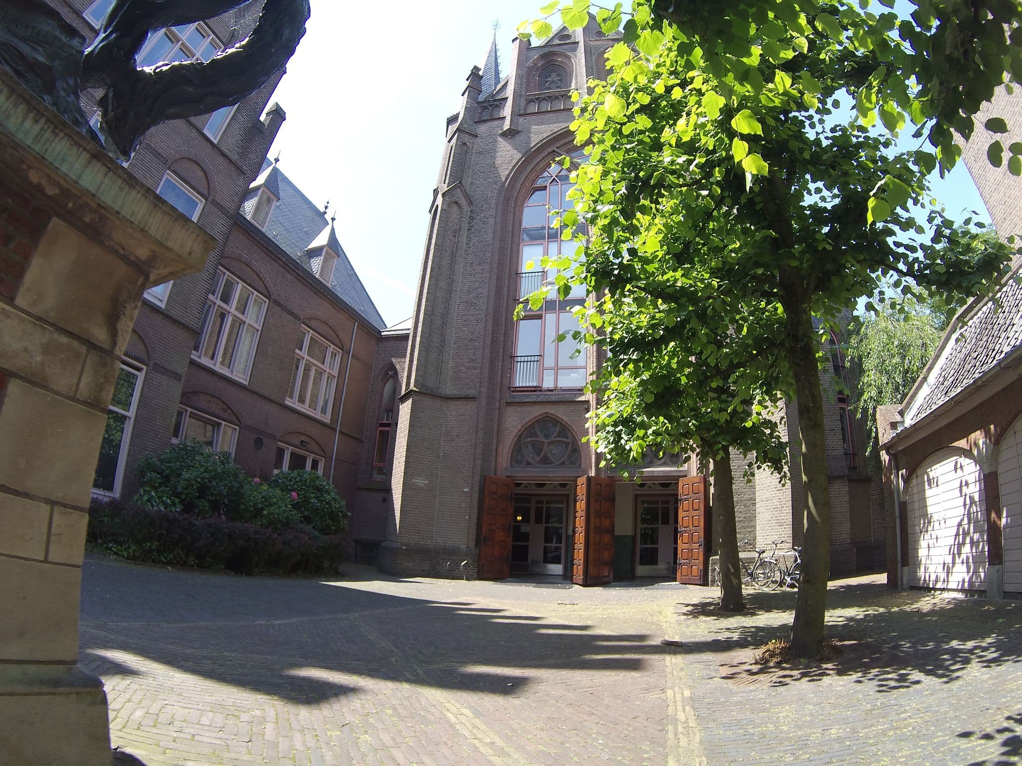 Street view near Hotel Museumkwartier Utrecht, Utrecht — © ligfietser (CC BY-SA · Mapillary)