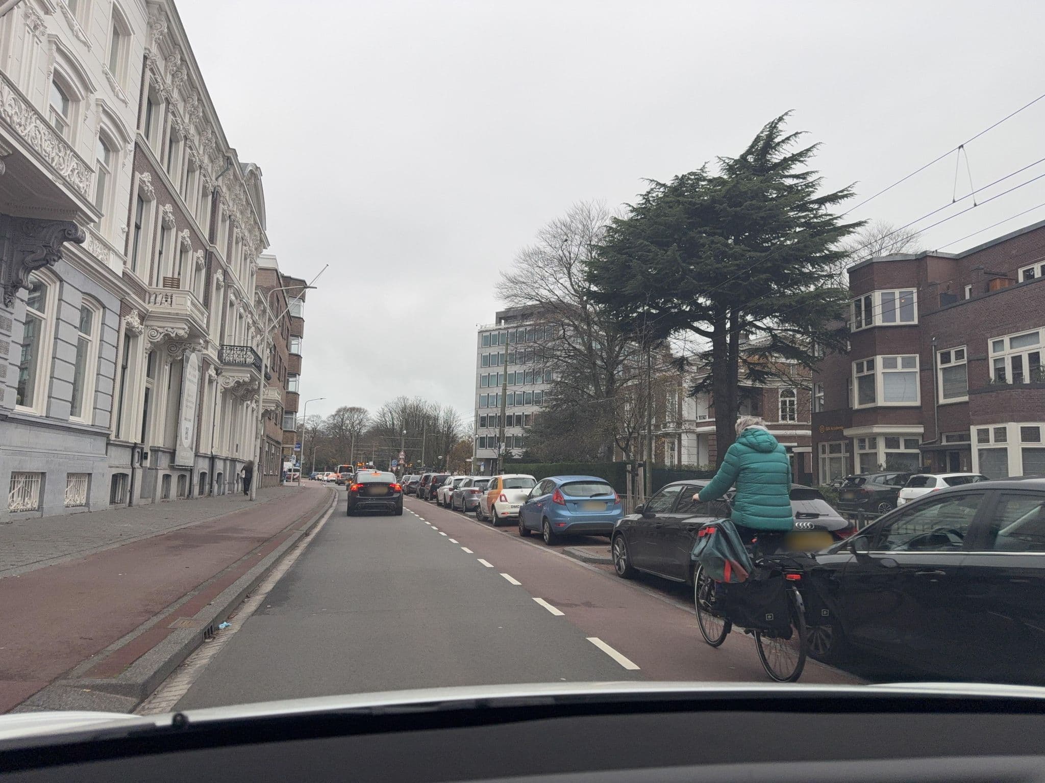 Street view near Pistache, The Hague — © ottor (CC BY-SA · Mapillary)