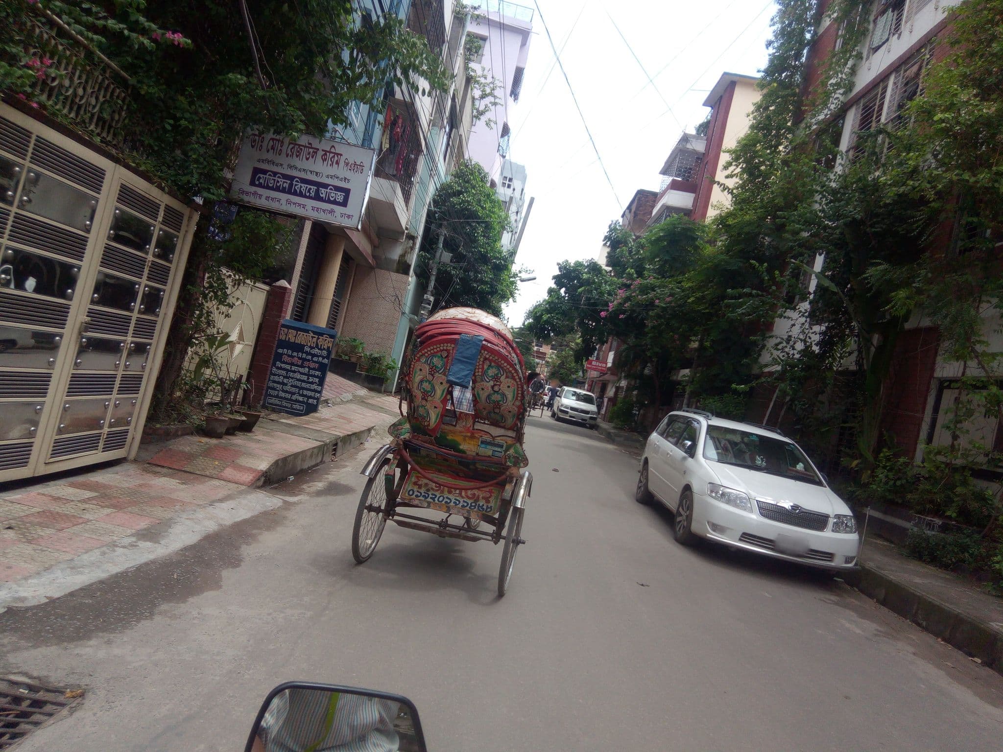 Street view near Betekrom Women Hostel, Kafrul — © mapdhaka (CC BY-SA · Mapillary)