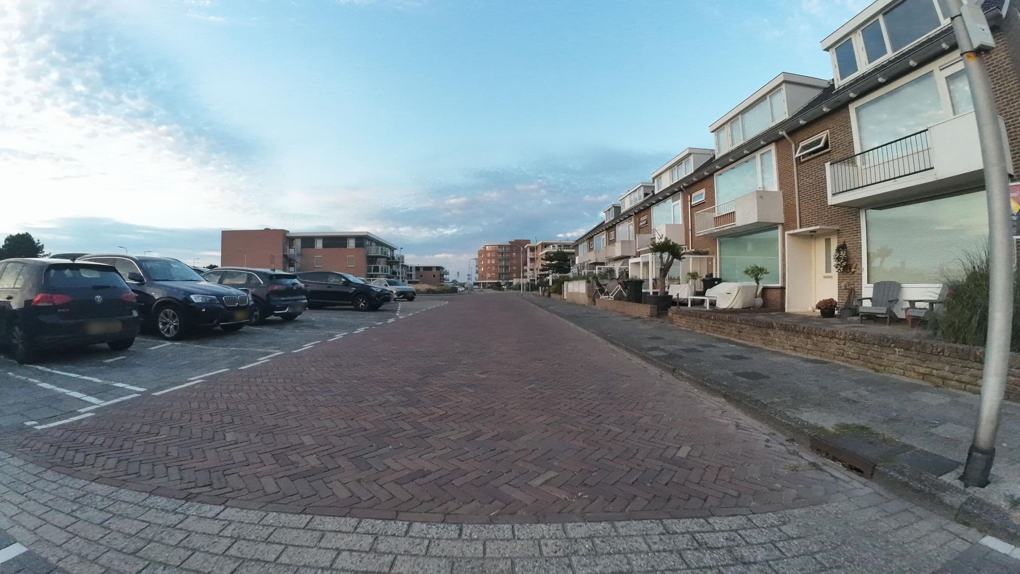 Street view near Hotel De Koningshof, Noordwijk-Binnen — © teddy73 (CC BY-SA · Mapillary)