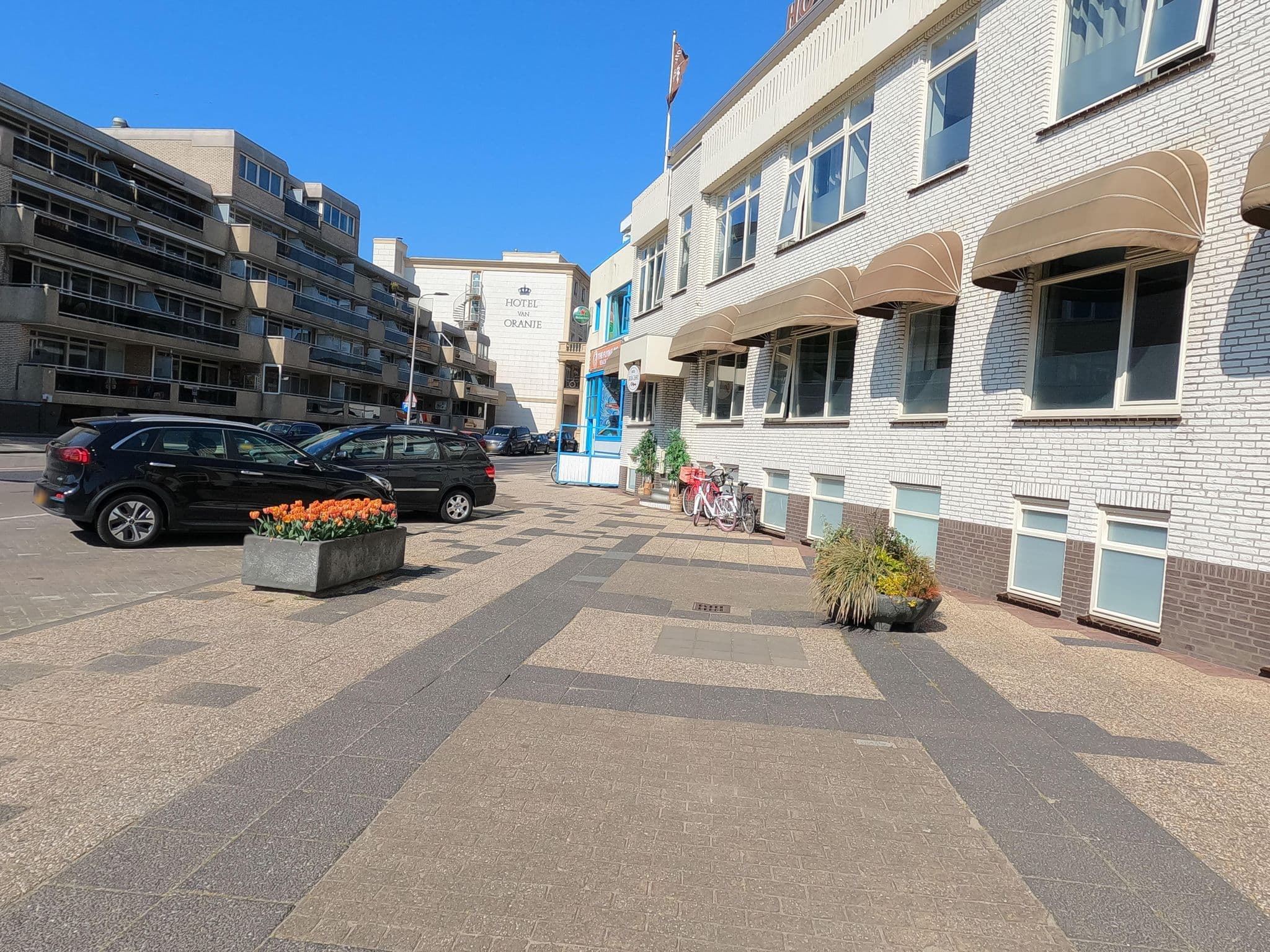 Street view near The Flying Pig Youth Hostel Noordwijk, Noordwijk-Binnen — © chuck (CC BY-SA · Mapillary)