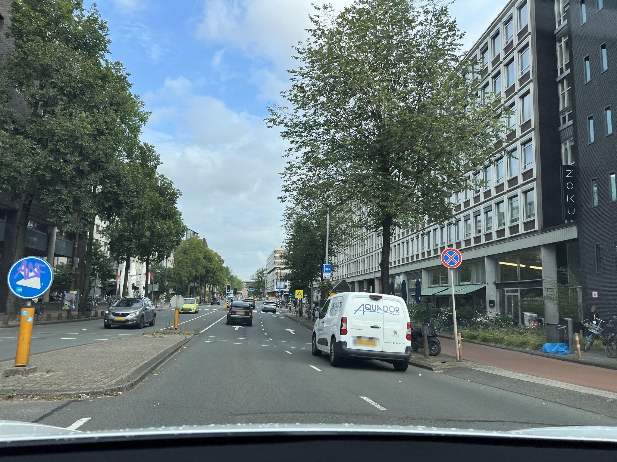 Street view near Zoku, Dapperbuurt — © ottor (CC BY-SA · Mapillary)