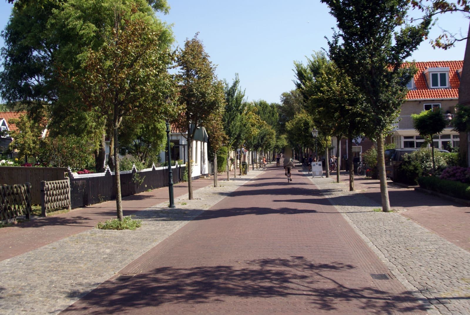 Street view near Ut Endt 1-6, Oost-Vlieland