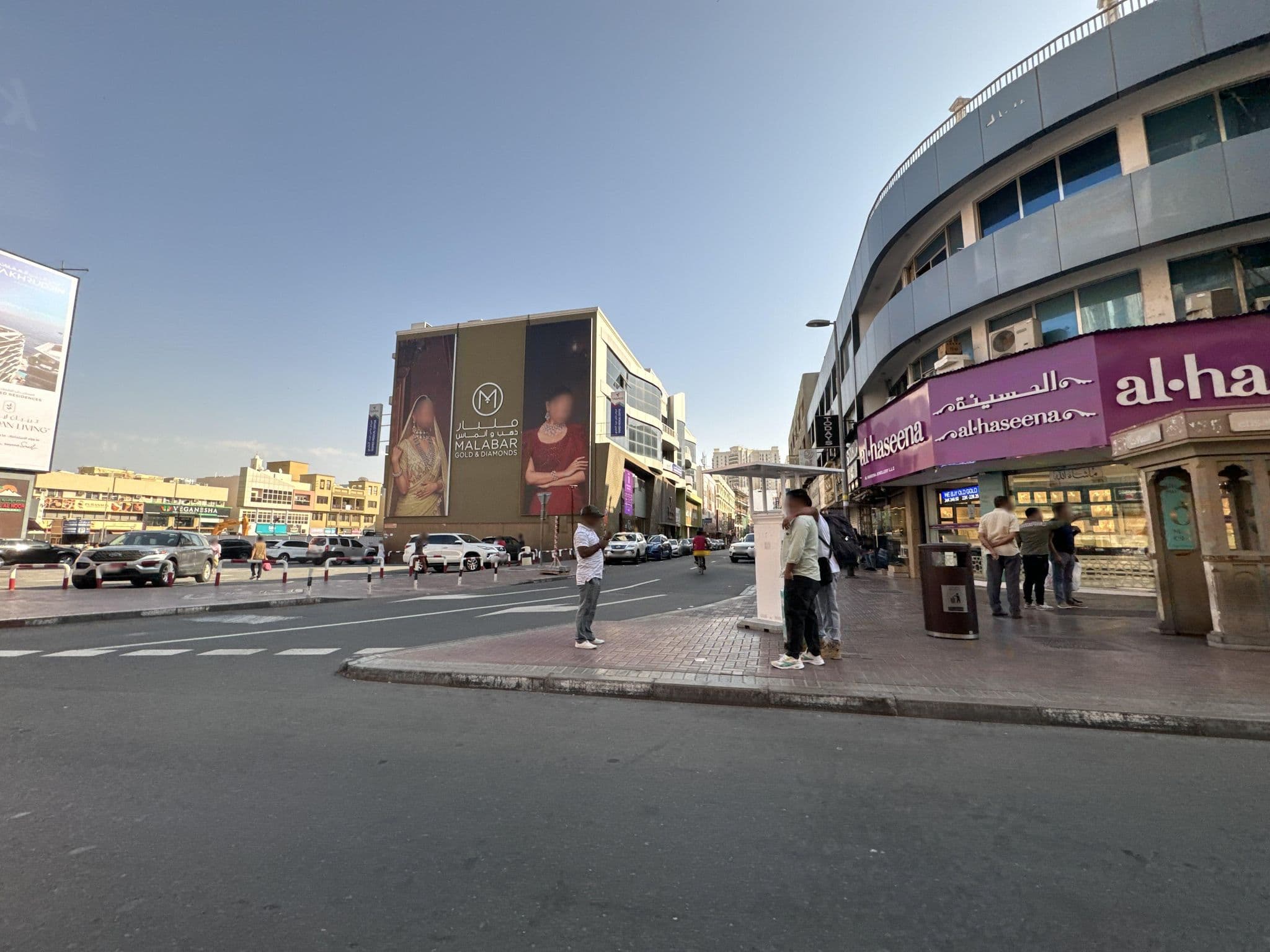 Street view near Dubai Nova Hotel, Bur Dubai — © filipb (CC BY-SA · Mapillary)