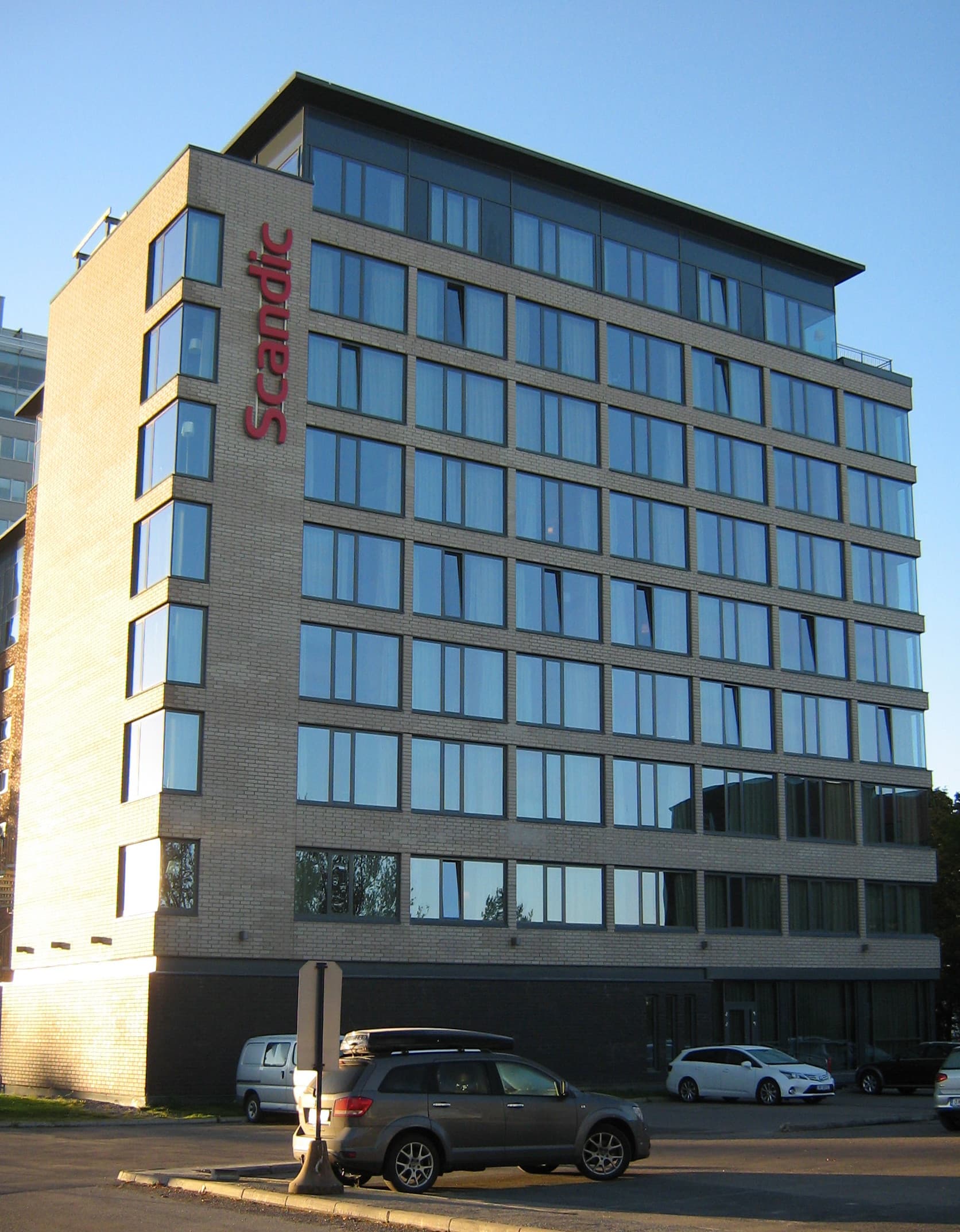 Scandic Helsfyr (via Wikimedia Commons, CC BY-SA 3.0 pl)