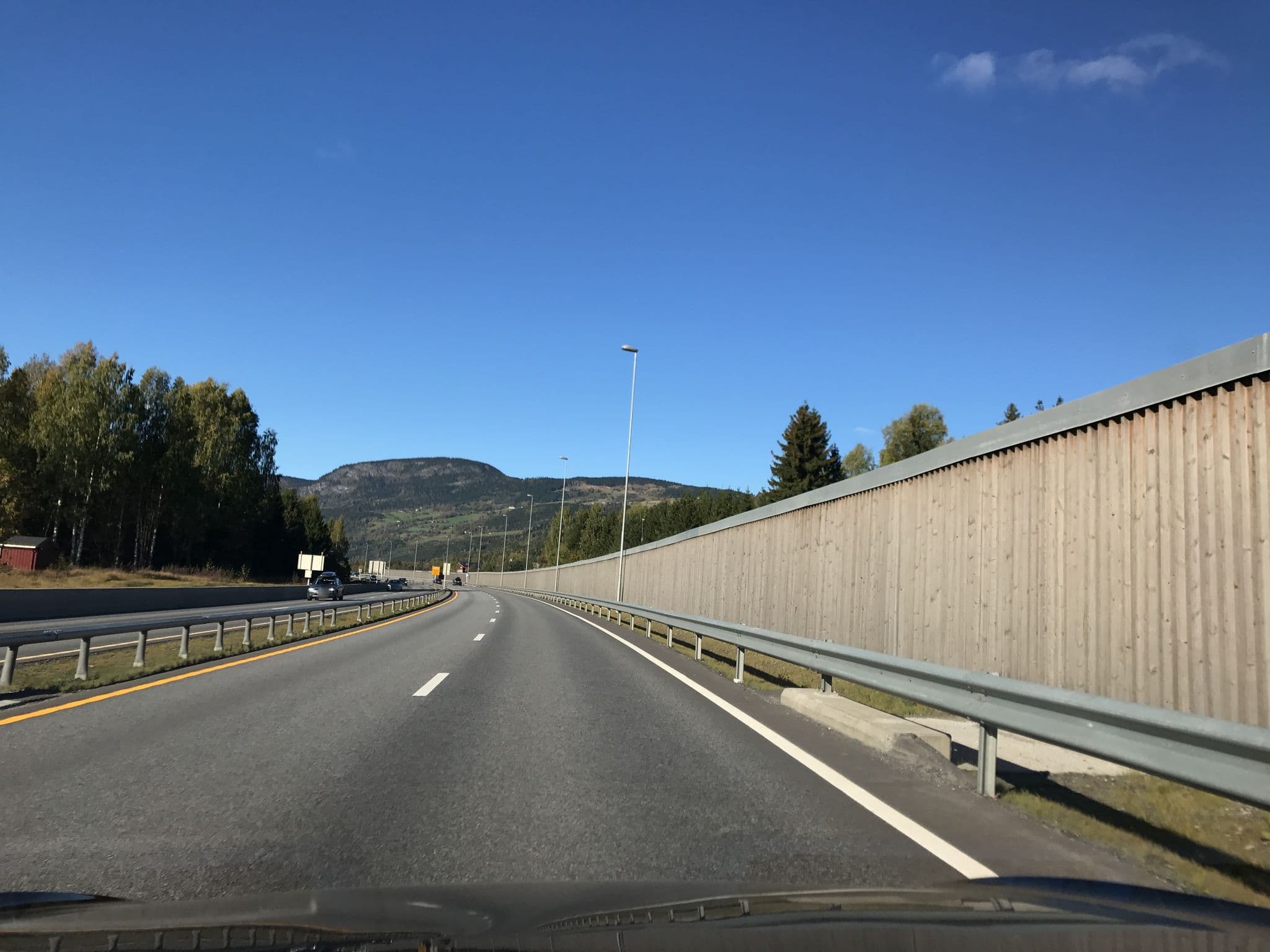 Street view near Langvik Camping, Lillehammer — © derzornigemarkus (CC BY-SA · Mapillary)