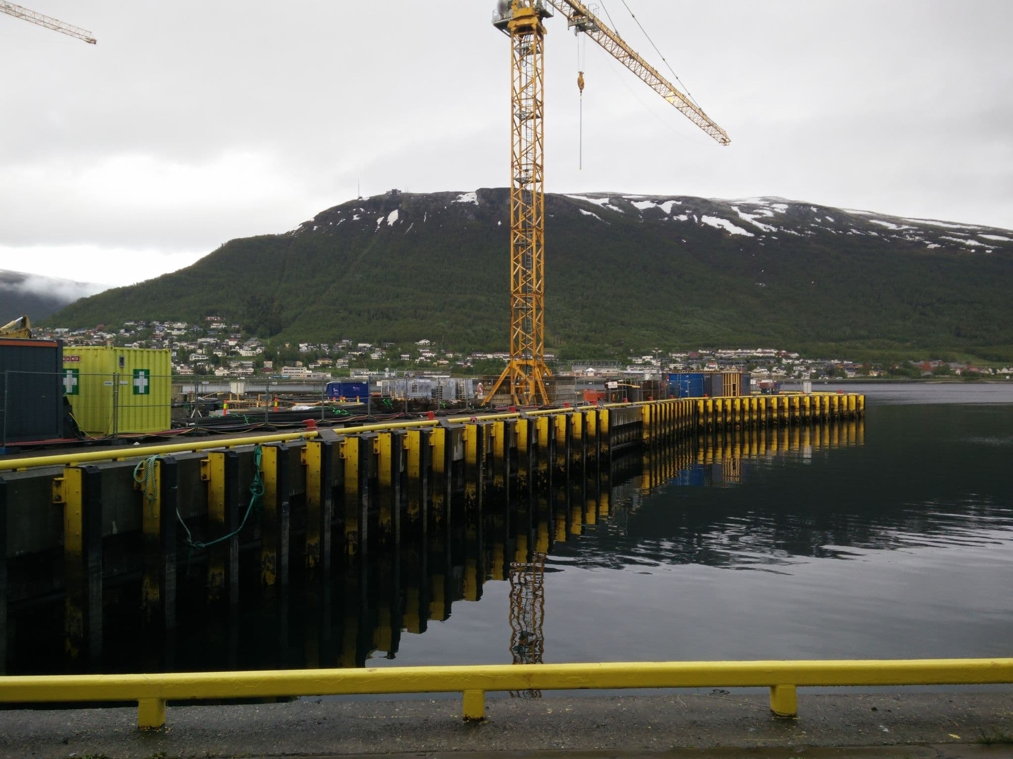 Street view near Clarion Hotel The Edge, Tromsø — © bernardvoyageur (CC BY-SA · Mapillary)