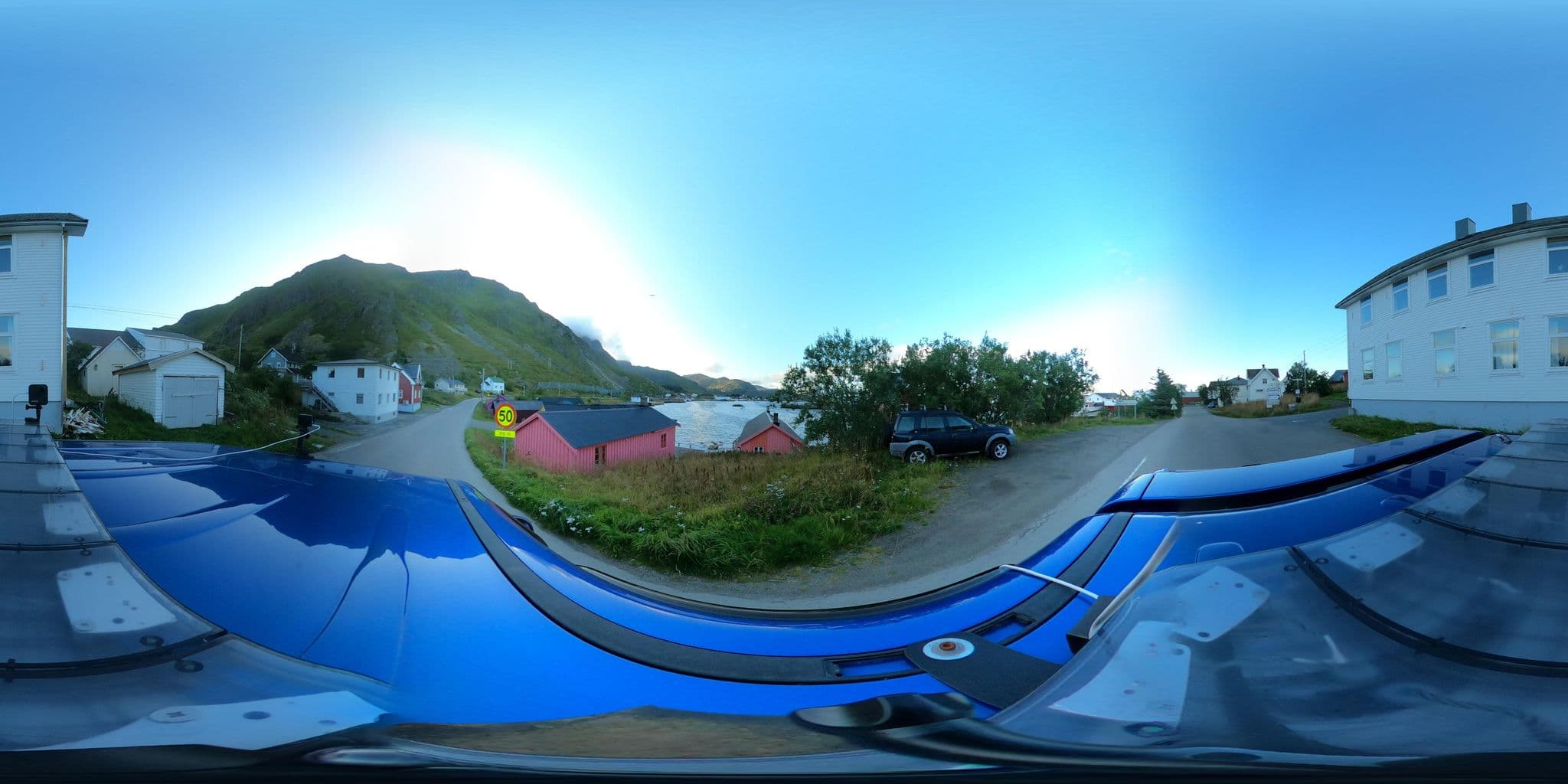 Street view near Kræmmervika Rorbuer, Gravdal — © catoandersen (CC BY-SA · Mapillary)