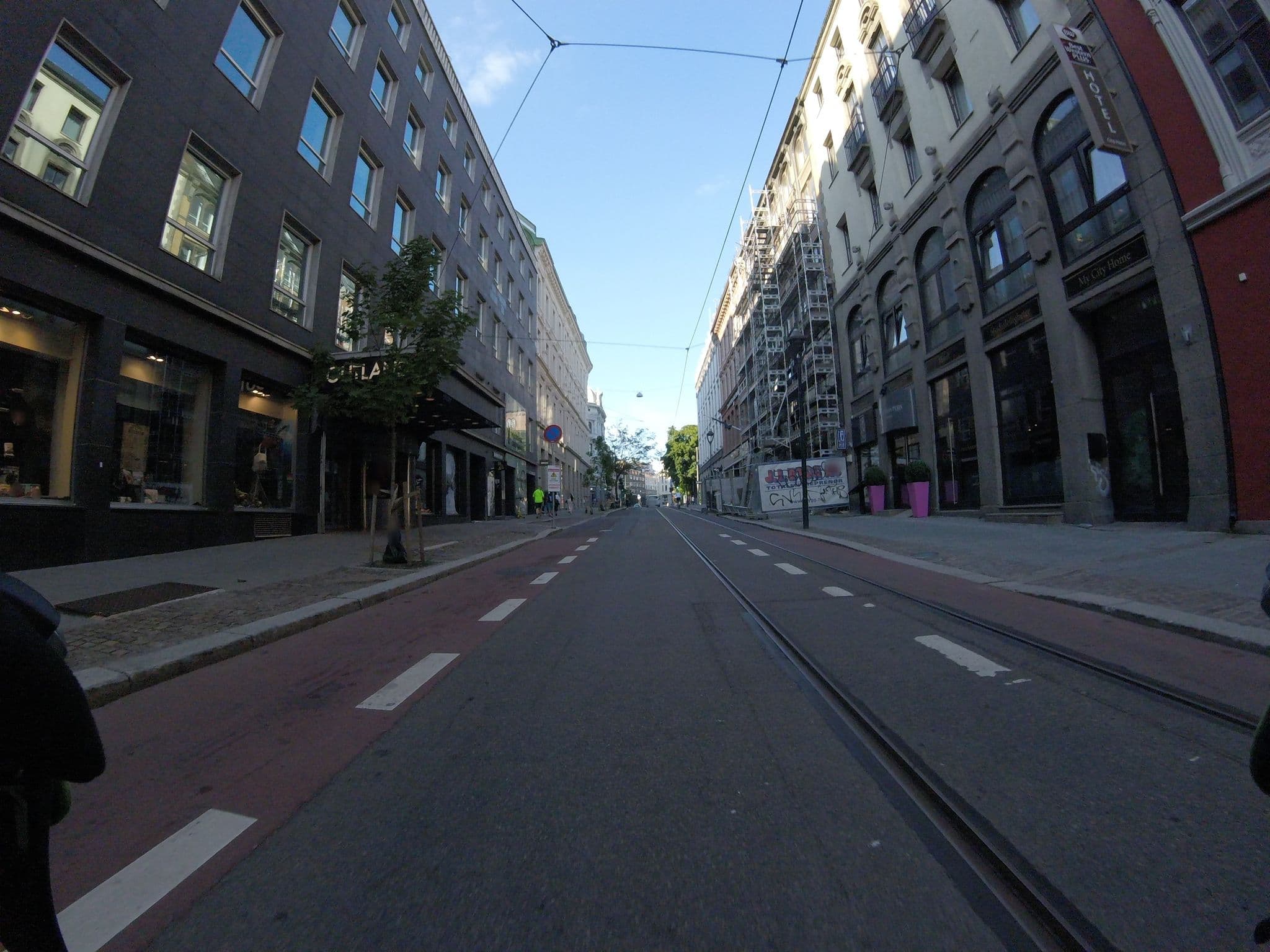 Street view near Bob W. ZSentralen, Oslo — © zidel (CC BY-SA · Mapillary)