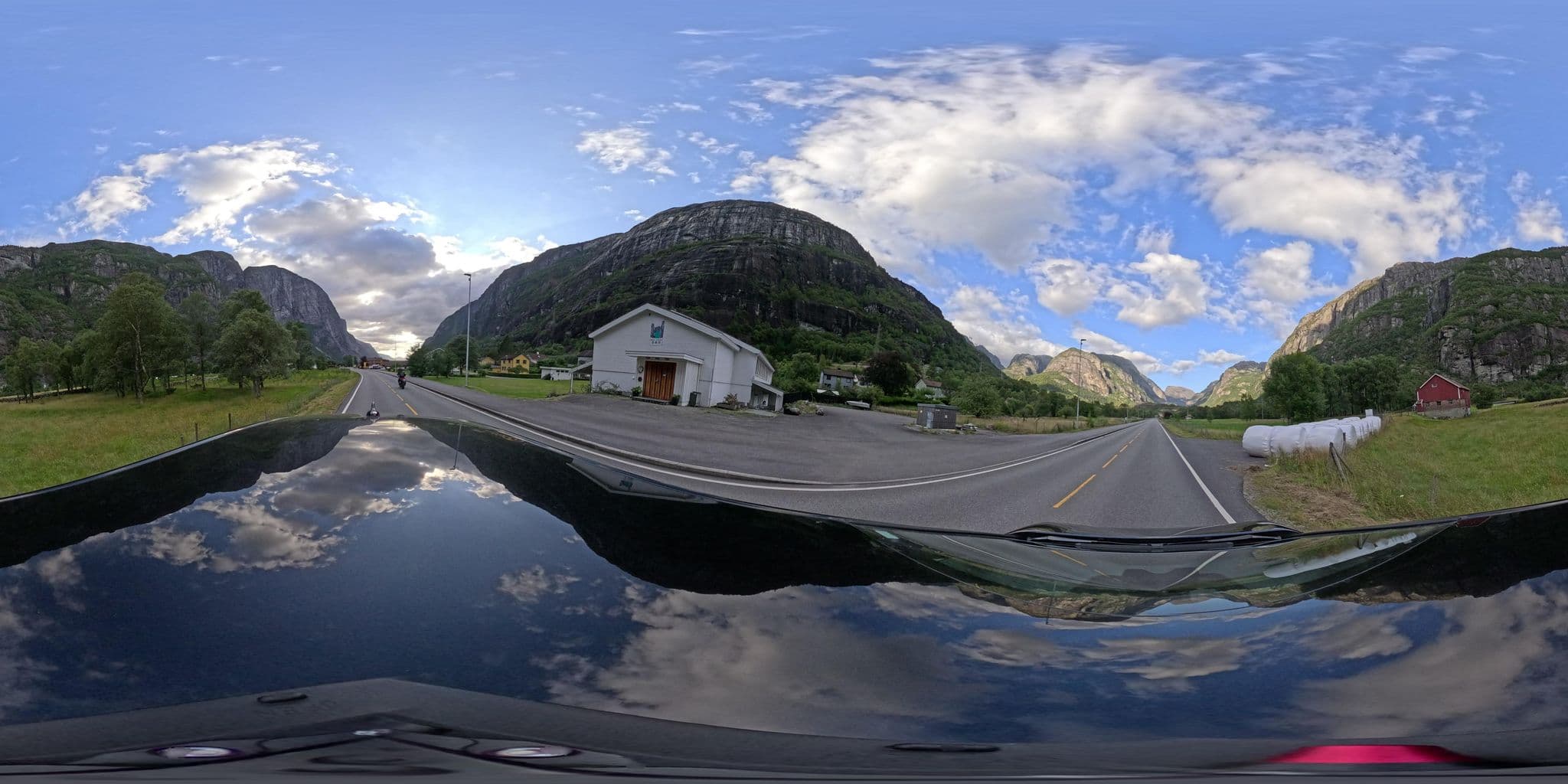 Street view near Sleepy Head B & B Kjerag - Lysebotn, Jørpeland — © yannakis (CC BY-SA · Mapillary)