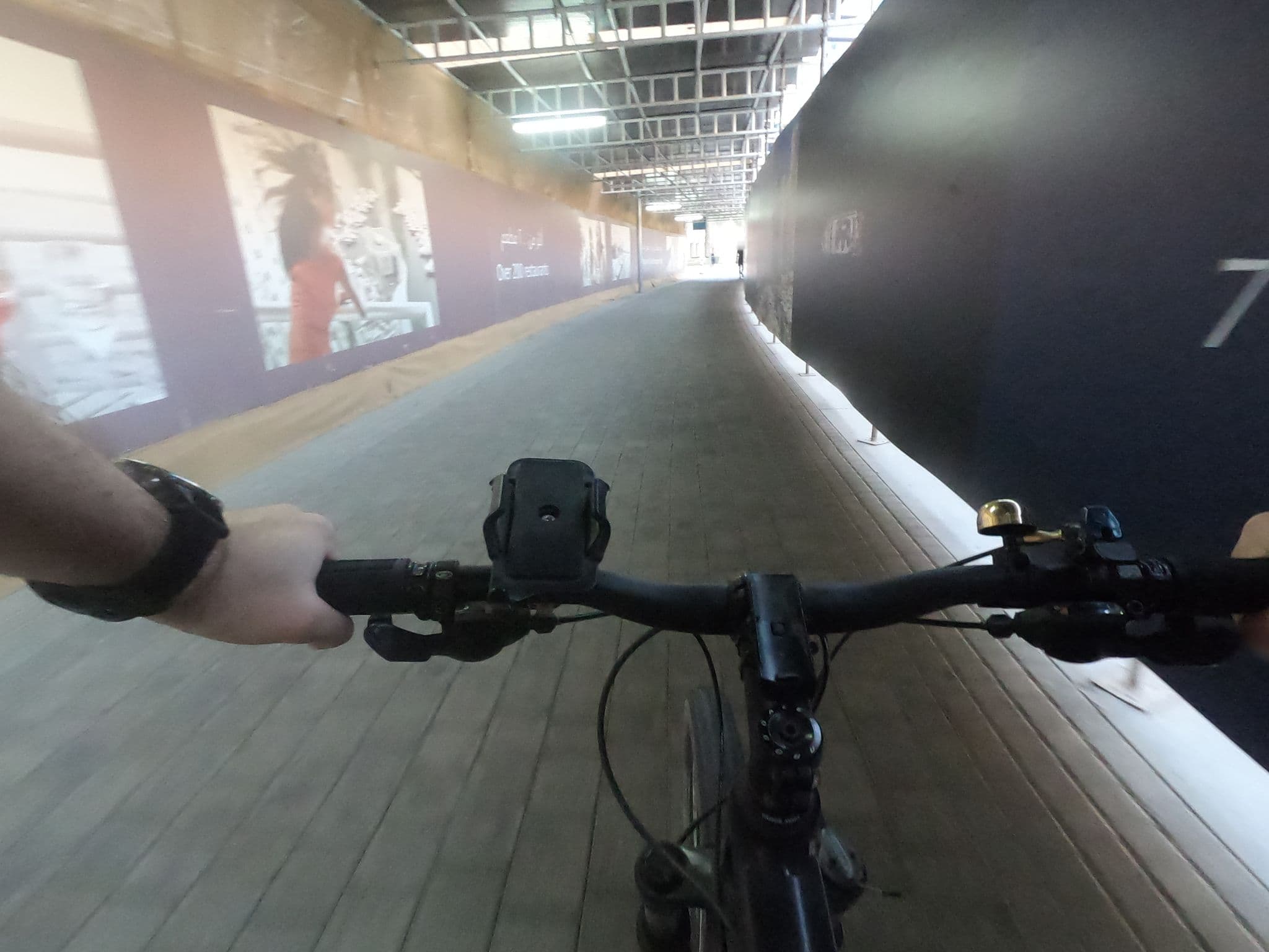 Street view near Vida Marina, Dubai Marina — © countzero5 (CC BY-SA · Mapillary)
