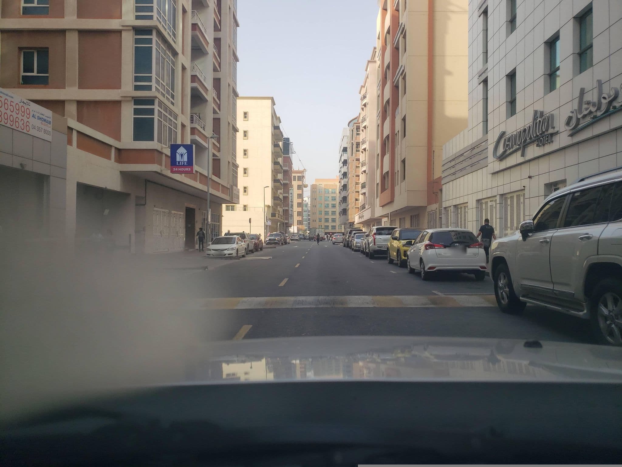 Street view near Cosmopolitan Hotel, Al Sufouh — © mapfool (CC BY-SA · Mapillary)