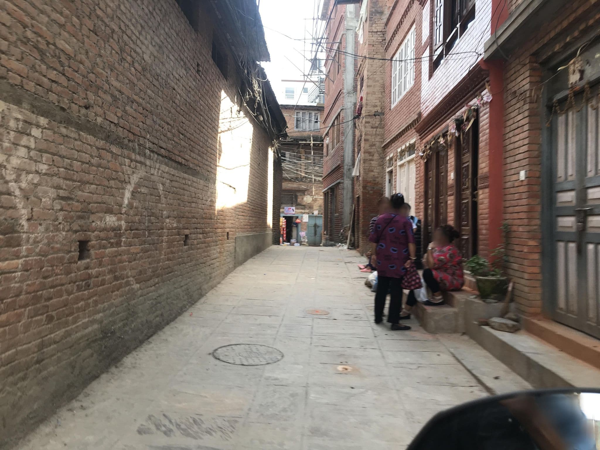 Street view near Kirtipur Guest House, Ki̇̄rtipur — © brojenmay (CC BY-SA · Mapillary)