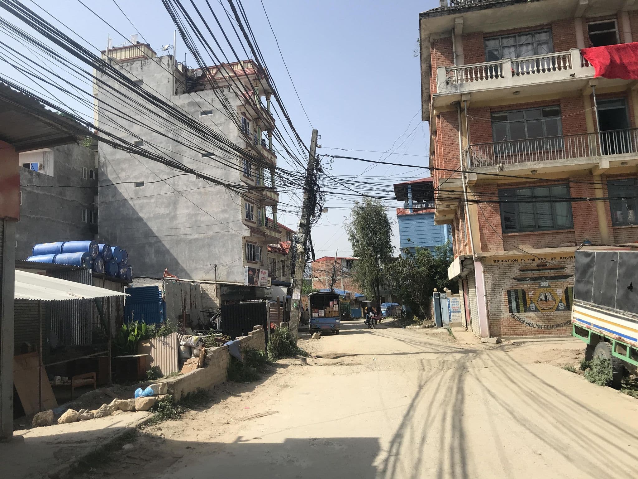 Street view near Paschimeli Khaja Ghat, Ki̇̄rtipur — © brojenmay (CC BY-SA · Mapillary)