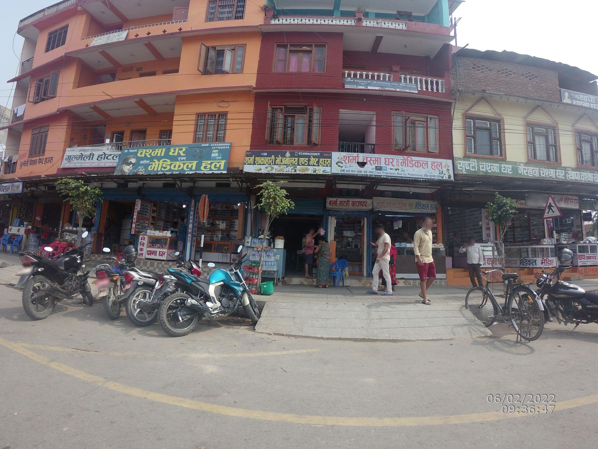 Street view near Sharma Sakahari Bhojanalaya and Guest House, Siddharthanagar — © gauravparajuli09 (CC BY-SA · Mapillary)
