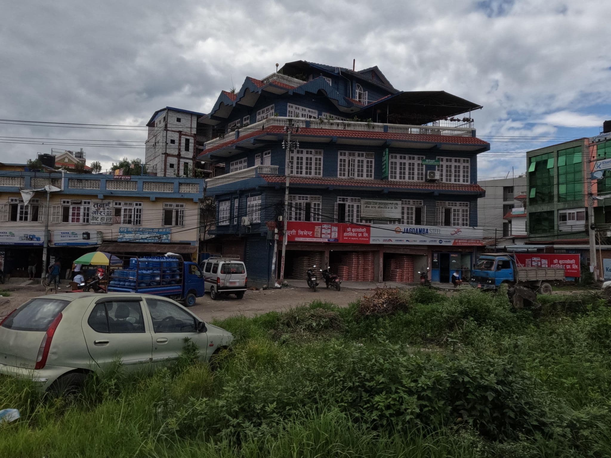 Street view near Tanahu Gorkha Guest House, Kathmandu