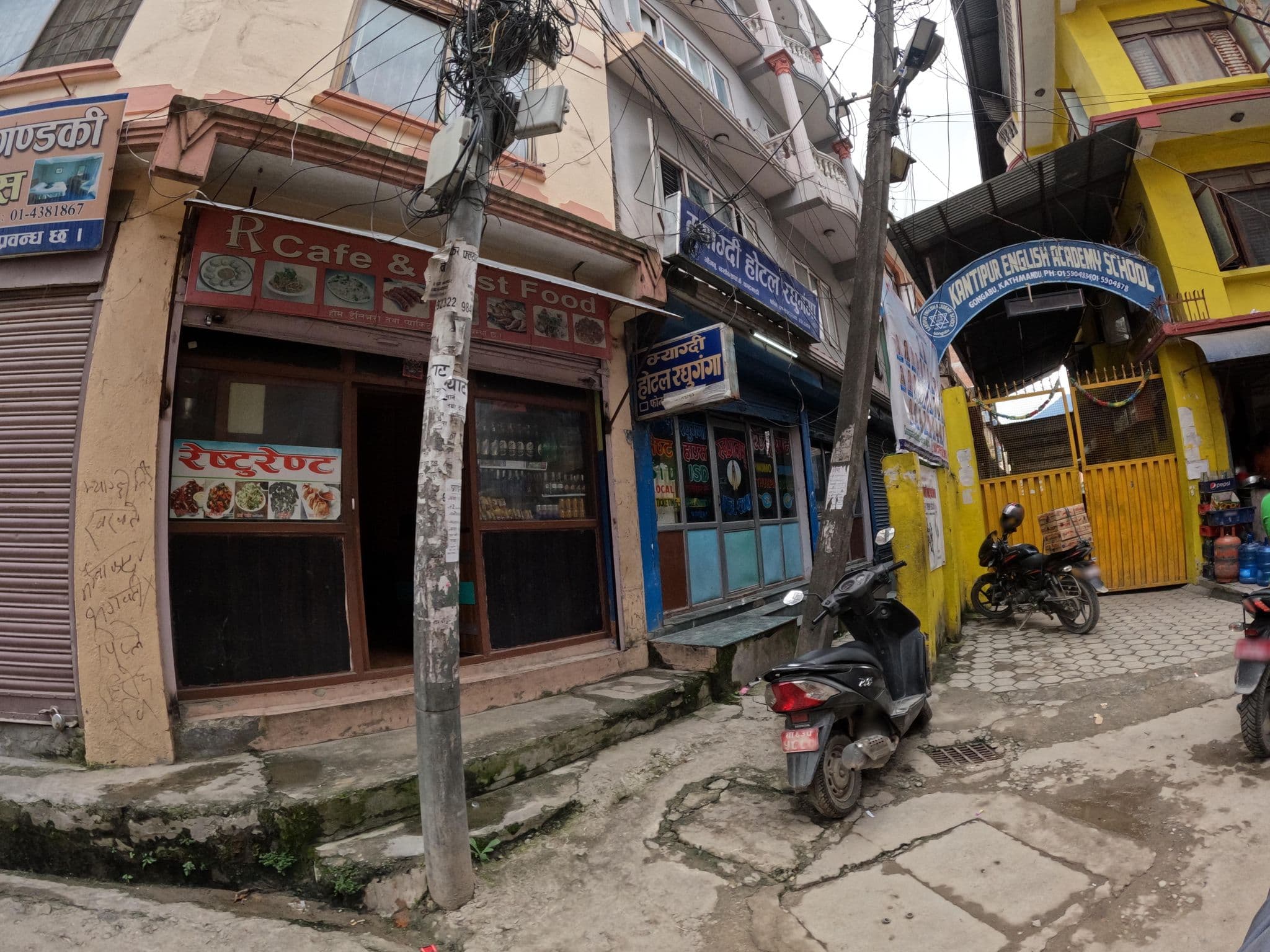 Street view near Pokhara Susmita Guest House, Kathmandu