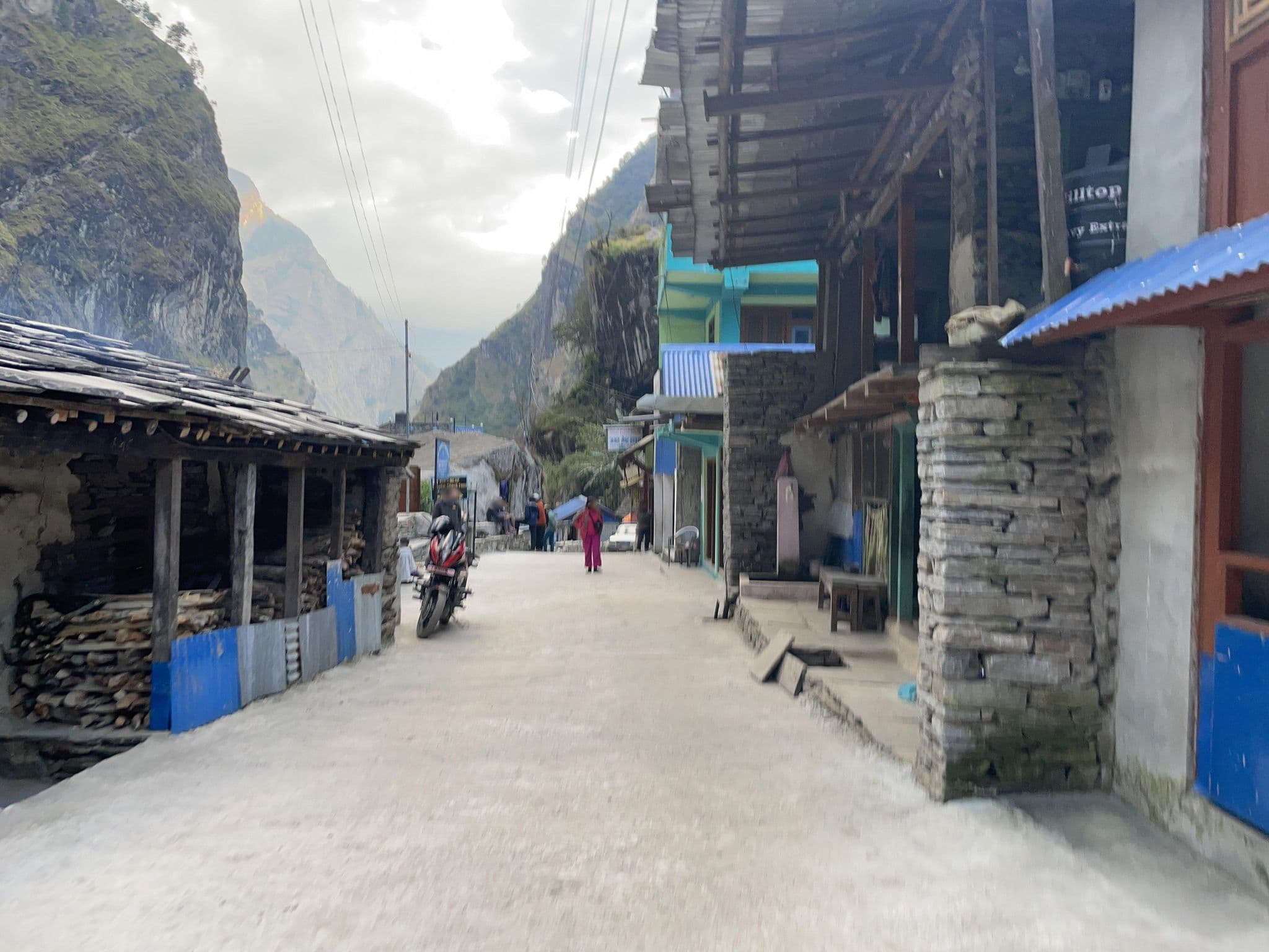 Street view near Jagat Guest House, Besisahar