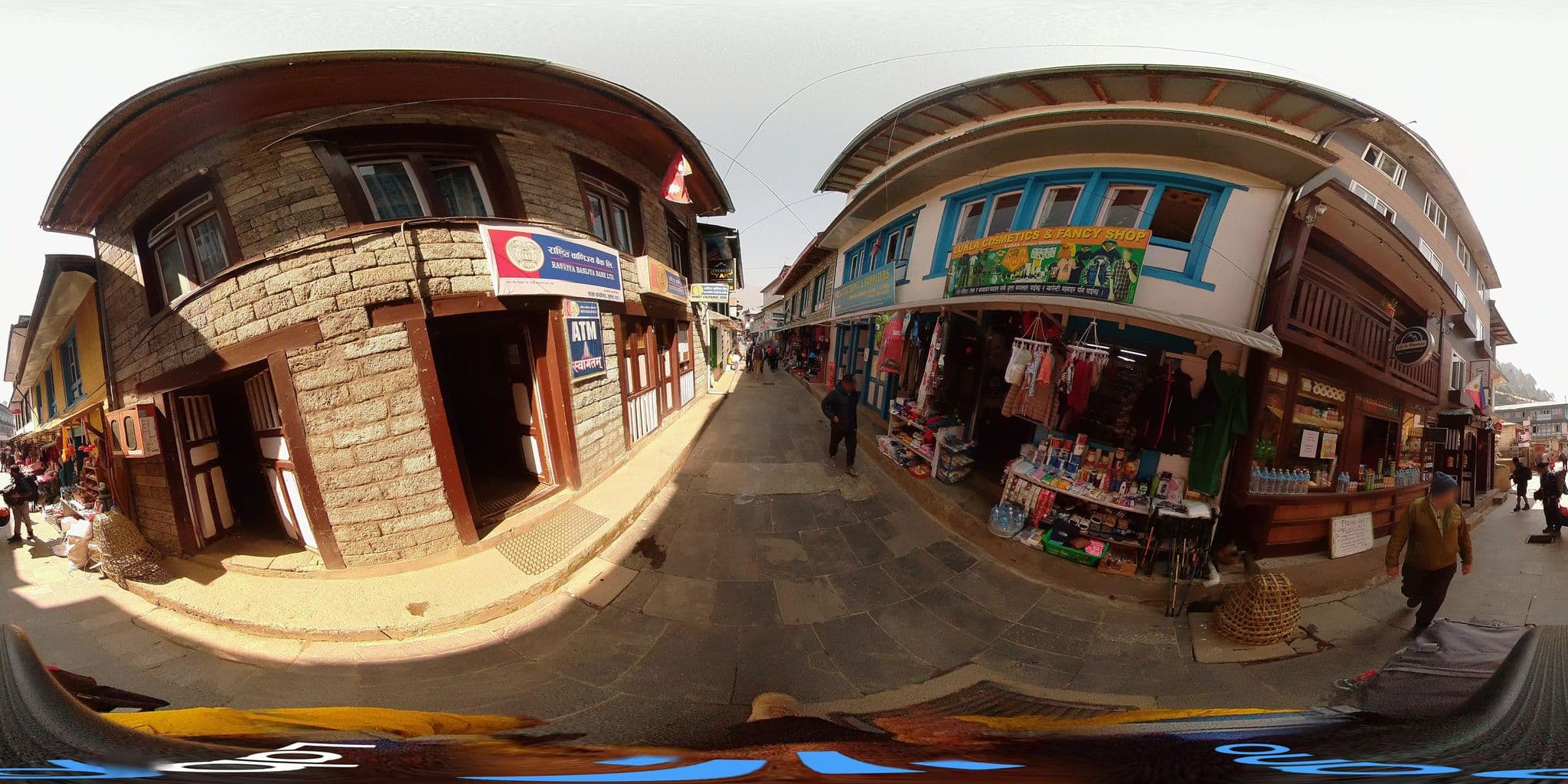 Street view near Namaste Lodge, Namche Bazaar