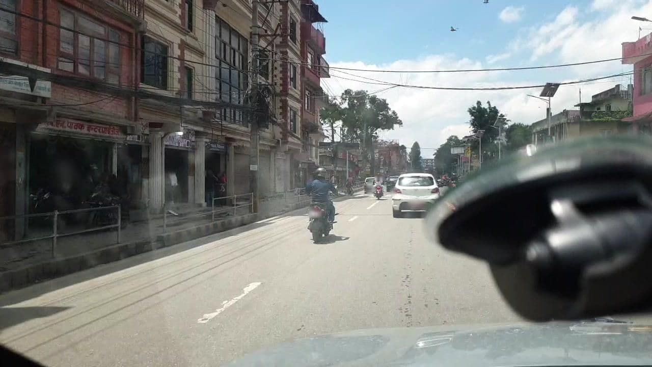 Street view near Illam Pachthar Hotel and Lodge, Kathmandu