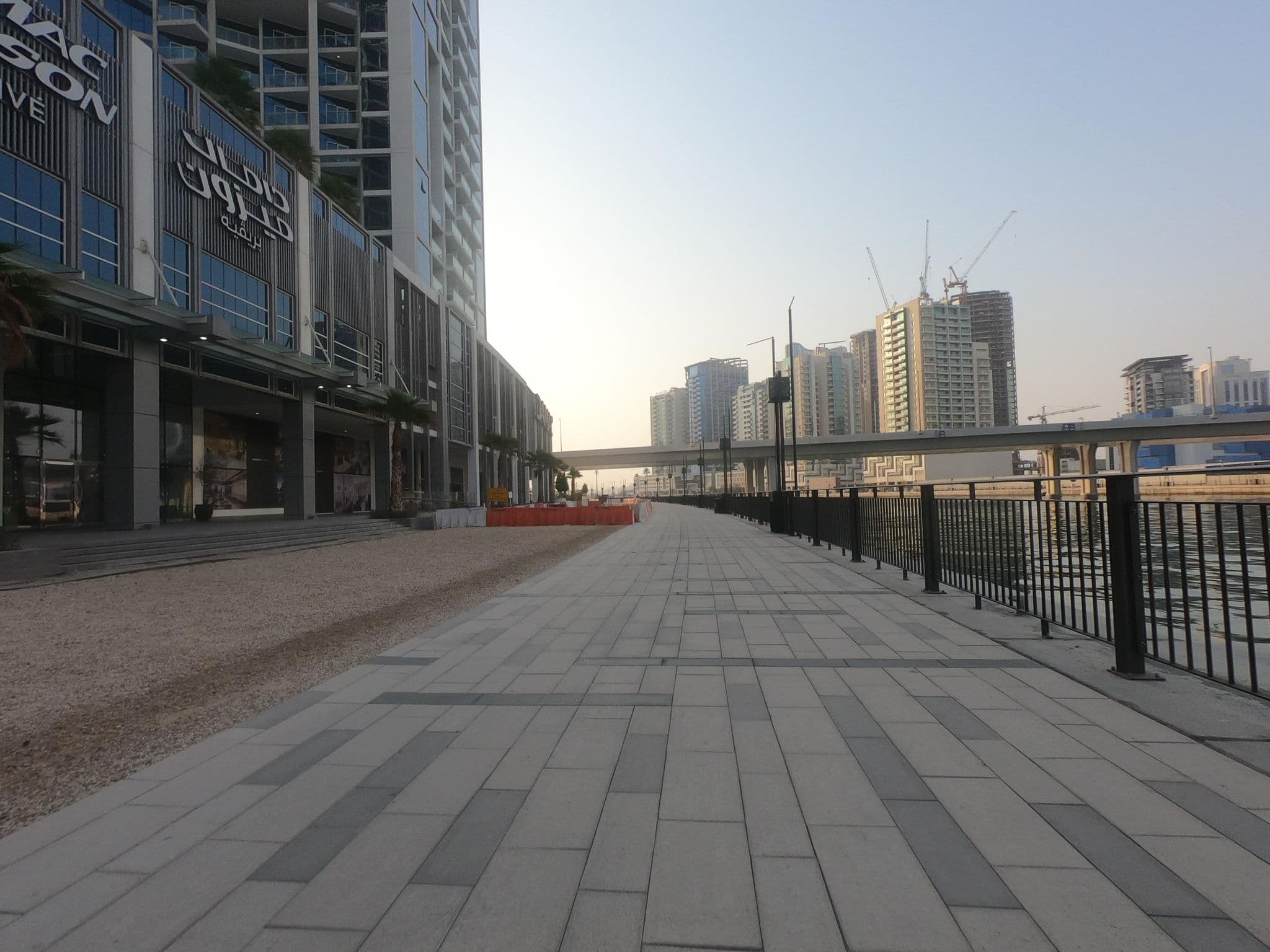 Street view near Damac Maison Prive, Business Bay — © countzero5 (CC BY-SA · Mapillary)