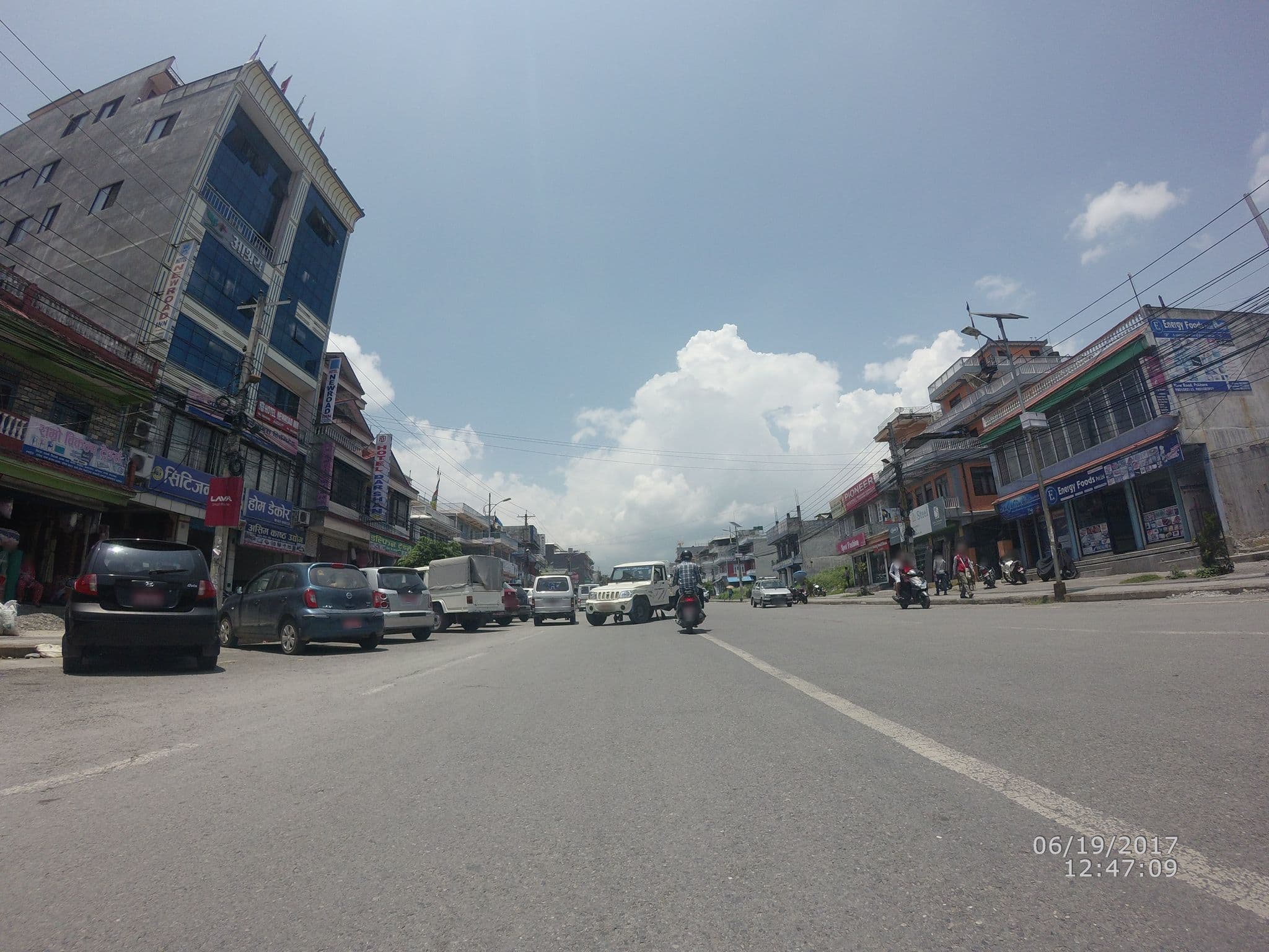 Street view near Hotel Darsan, Pokhara