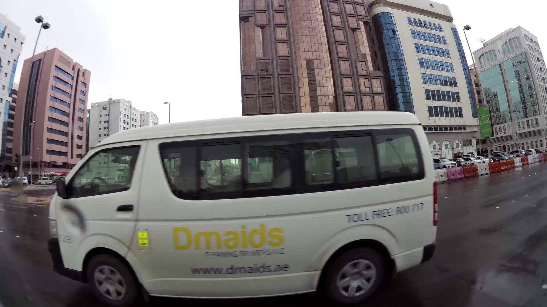 Street view near Four Seasons, Abu Dhabi — © kaartcam (CC BY-SA · Mapillary)