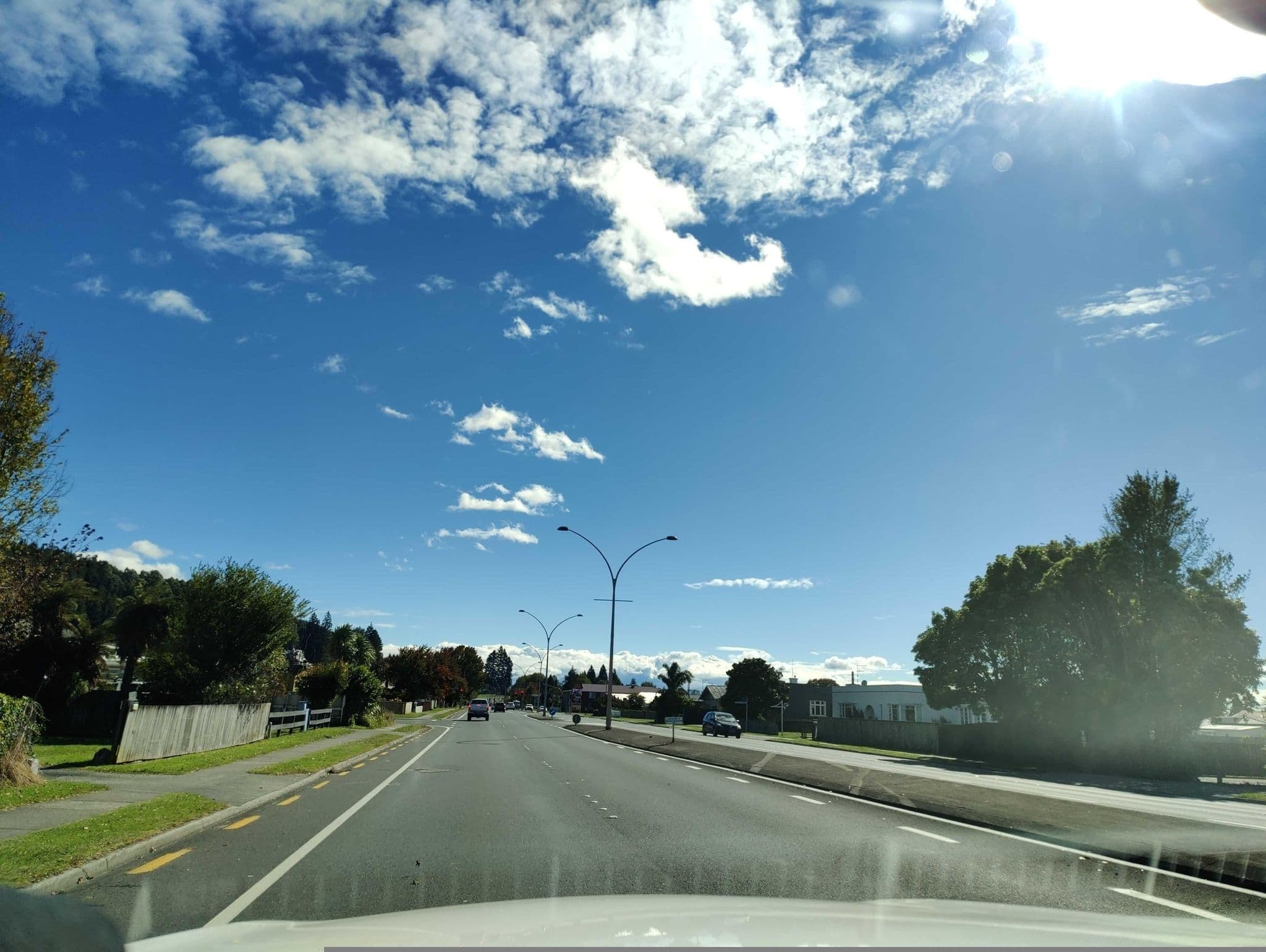 Street view near Sandis Bed and Breakfast, Rotorua — © elphix (CC BY-SA · Mapillary)
