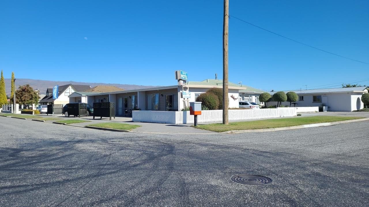 Street view near Al Park View Motel, Alexandra — © roadroid (CC BY-SA · Mapillary)
