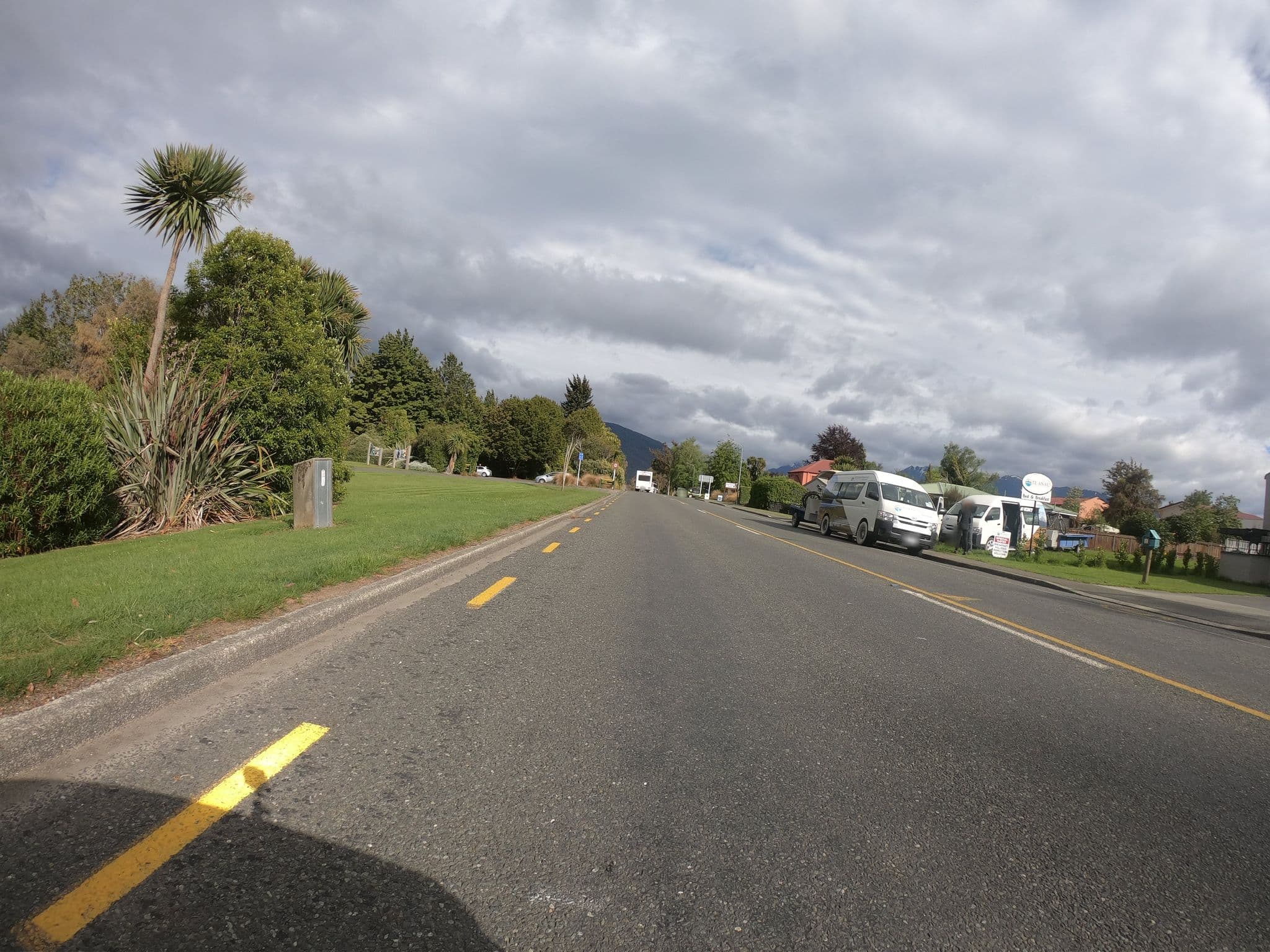 Street view near Cats Whiskers, Te Anau — © eneerhut (CC BY-SA · Mapillary)
