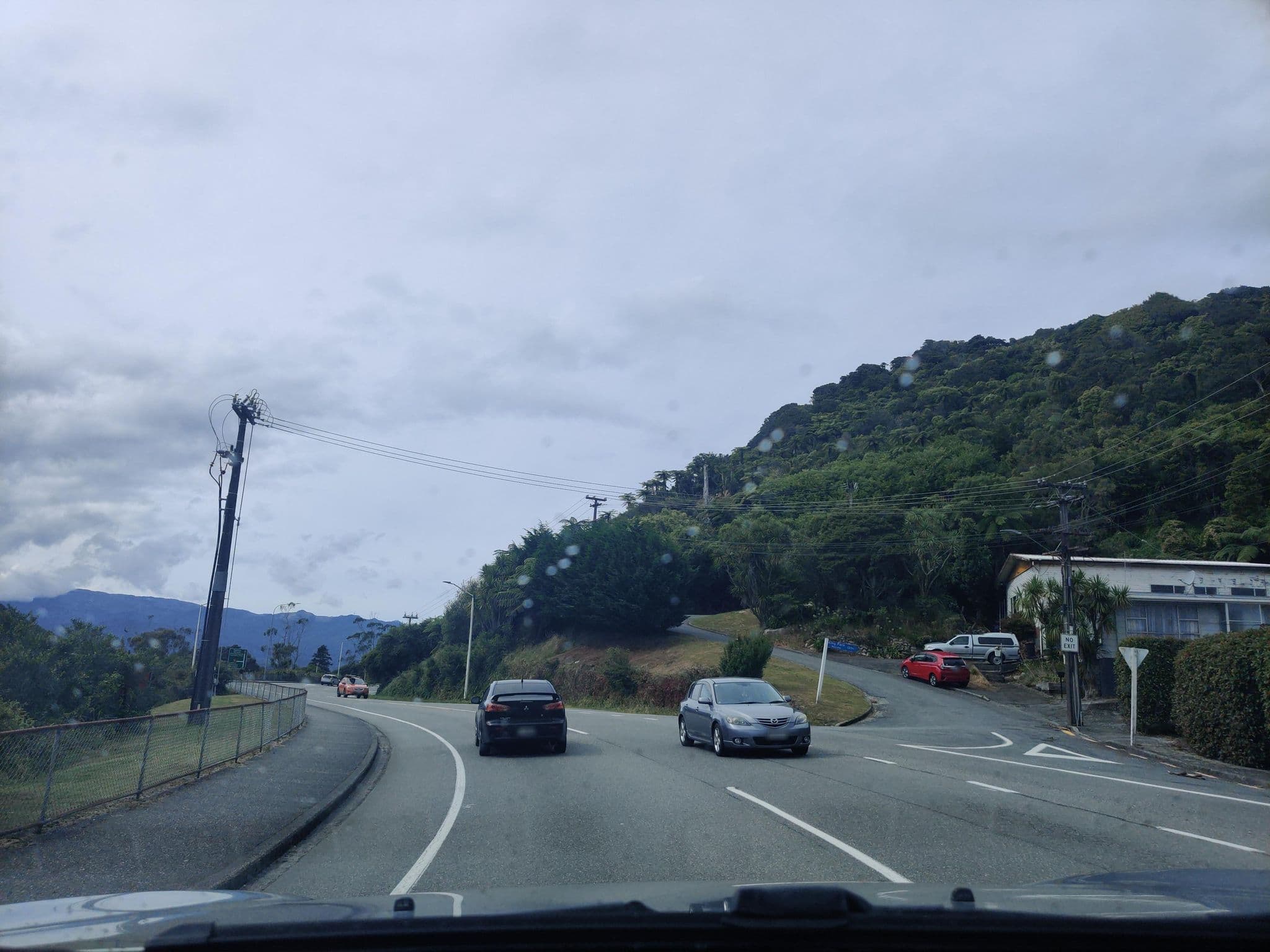 Street view near Sundowner Motel, Greymouth — © elphix (CC BY-SA · Mapillary)