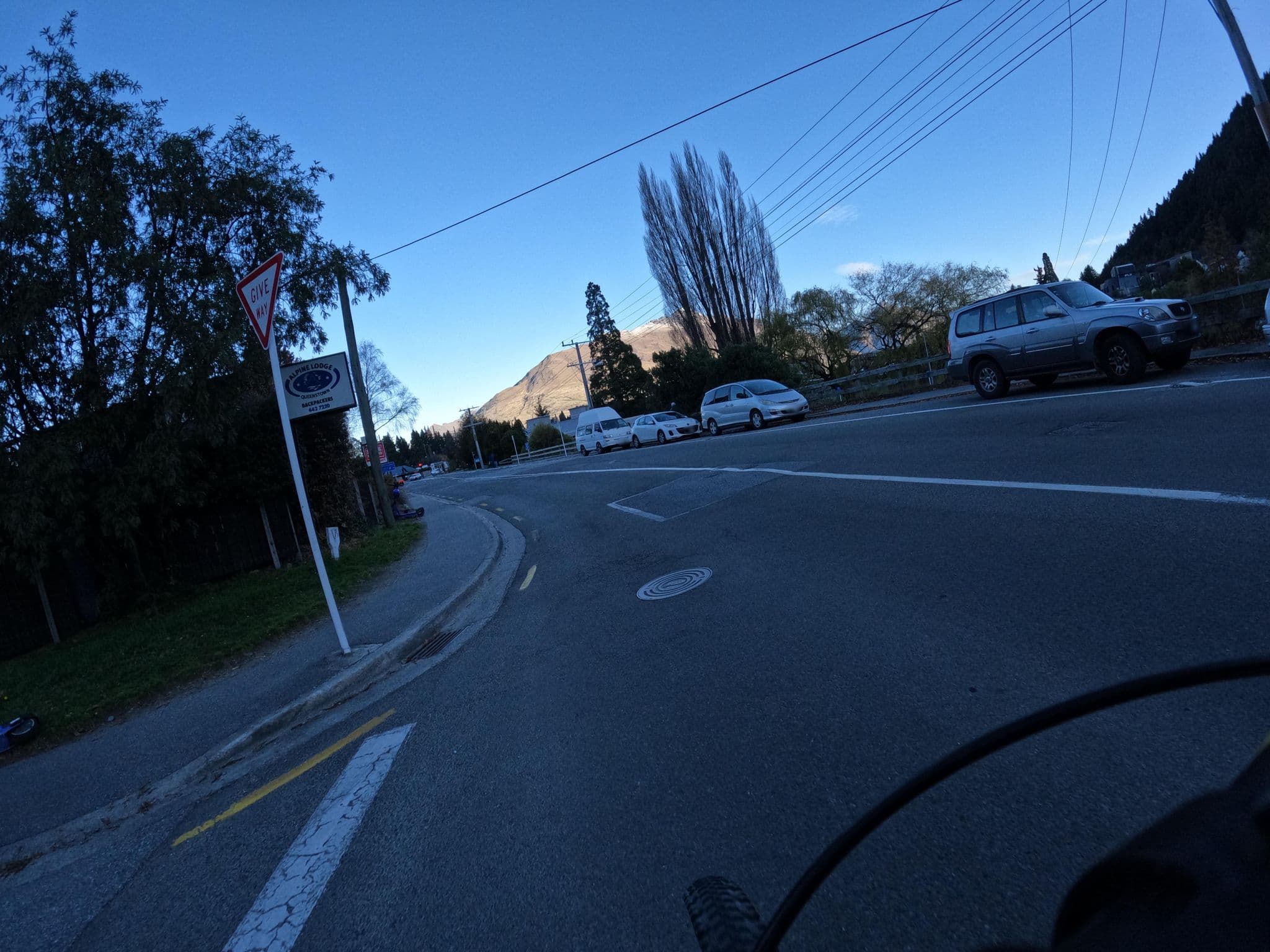 Street view near Alpine Lodge, Queenstown — © skillsy (CC BY-SA · Mapillary)
