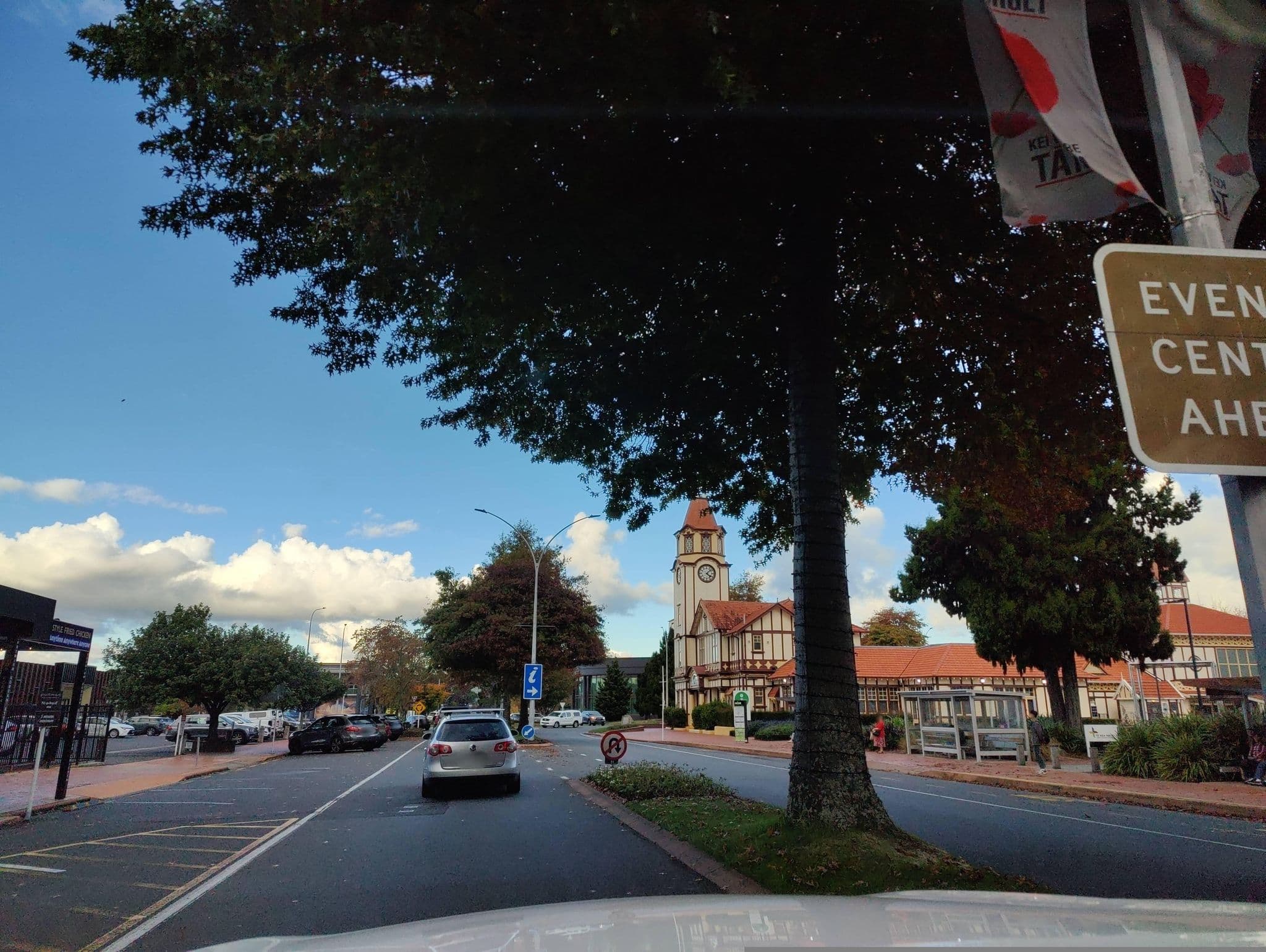 Street view near Pullman Rotorua, Rotorua — © elphix (CC BY-SA · Mapillary)