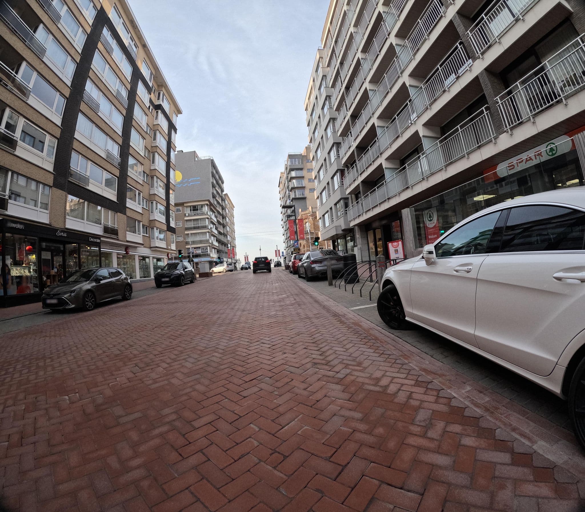 Street view near HonFleur, Middelkerke — © filipc (CC BY-SA · Mapillary)