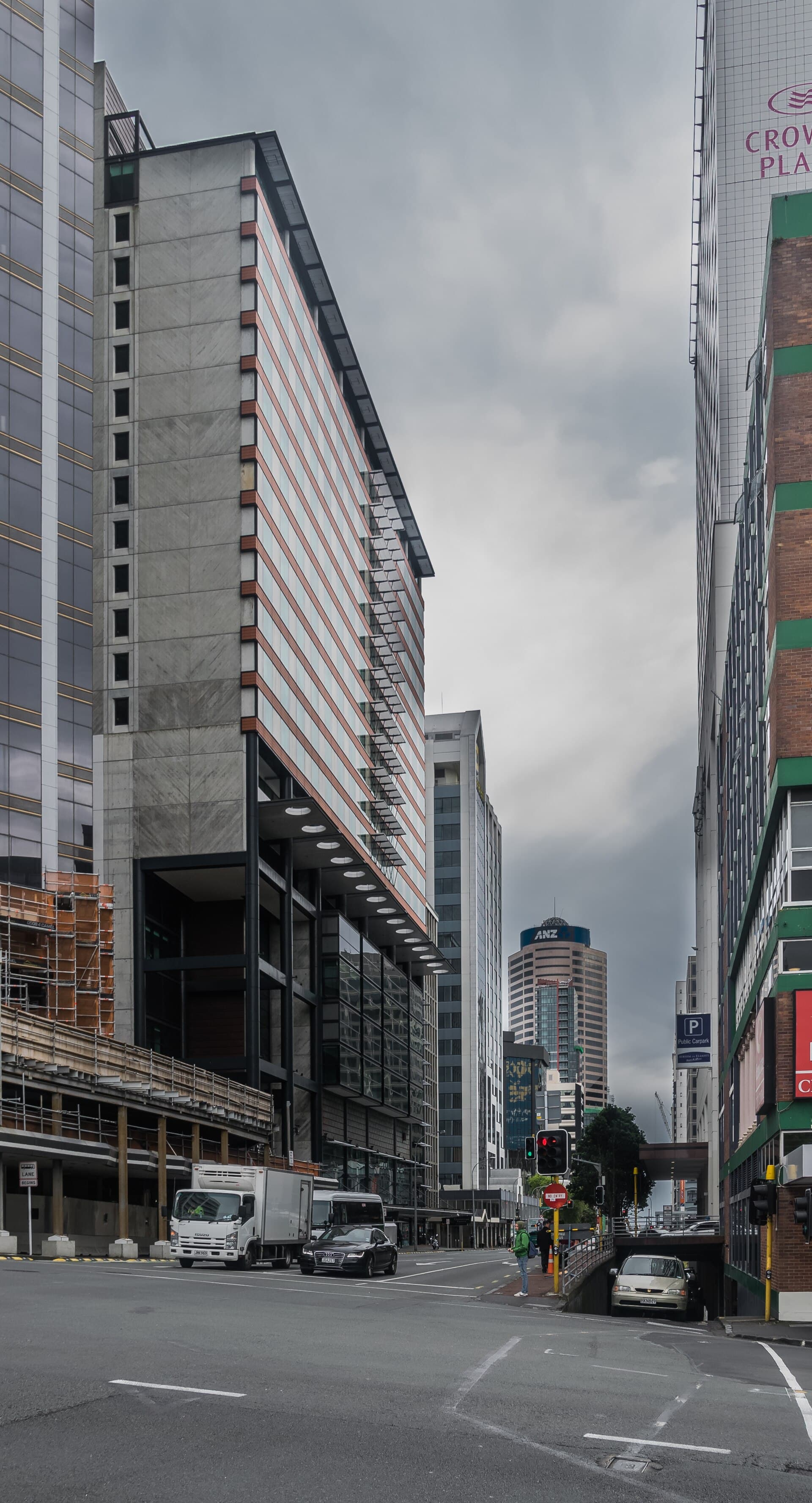 SkyCity Grand Hotel (via Wikimedia Commons, CC BY-SA 4.0)