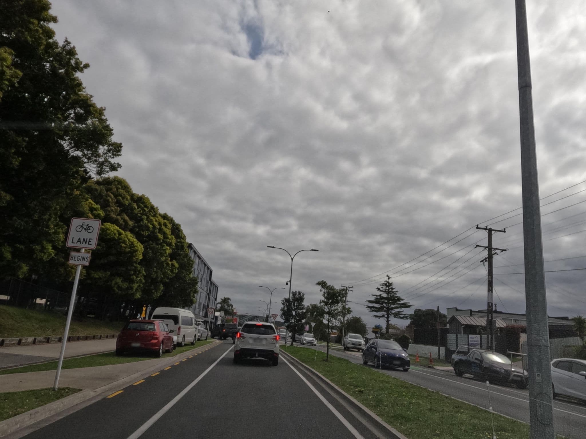 Street view near Aquaruis Motor Inn, Mount Maunganui — © rsnaru (CC BY-SA · Mapillary)