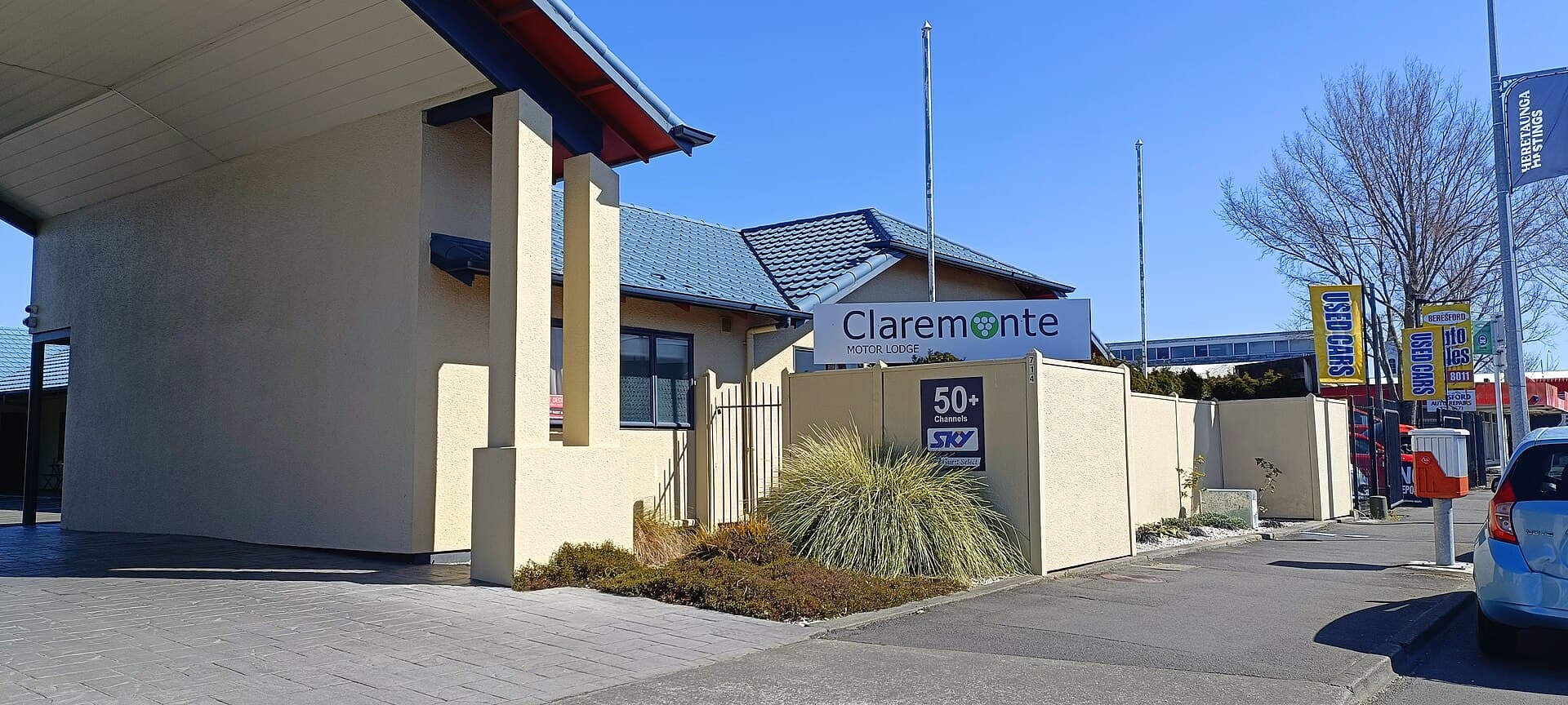 Claremonte Motor Lodge (via Wikimedia Commons, CC BY-SA 3.0)