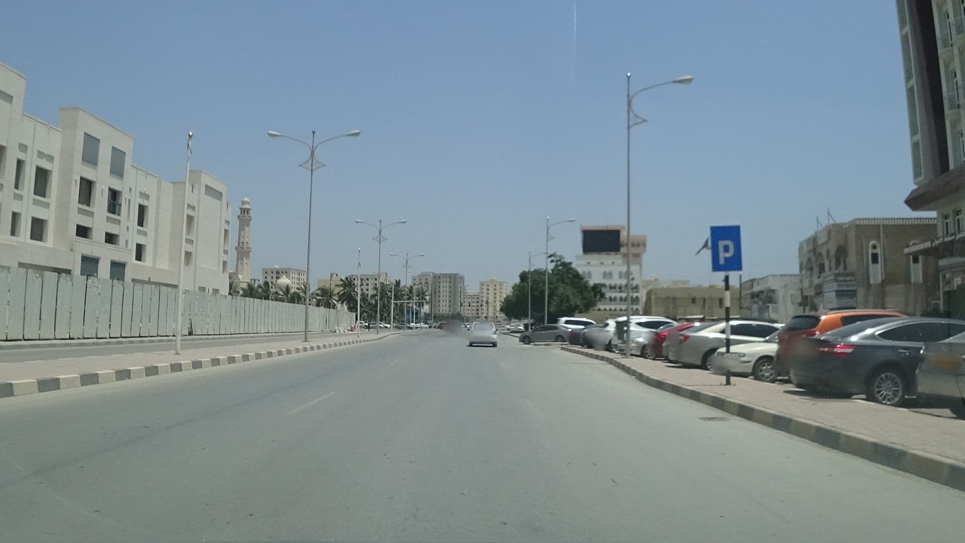 Street view near Muscat International Hotel, Şalālah — © vbombaerts (CC BY-SA · Mapillary)