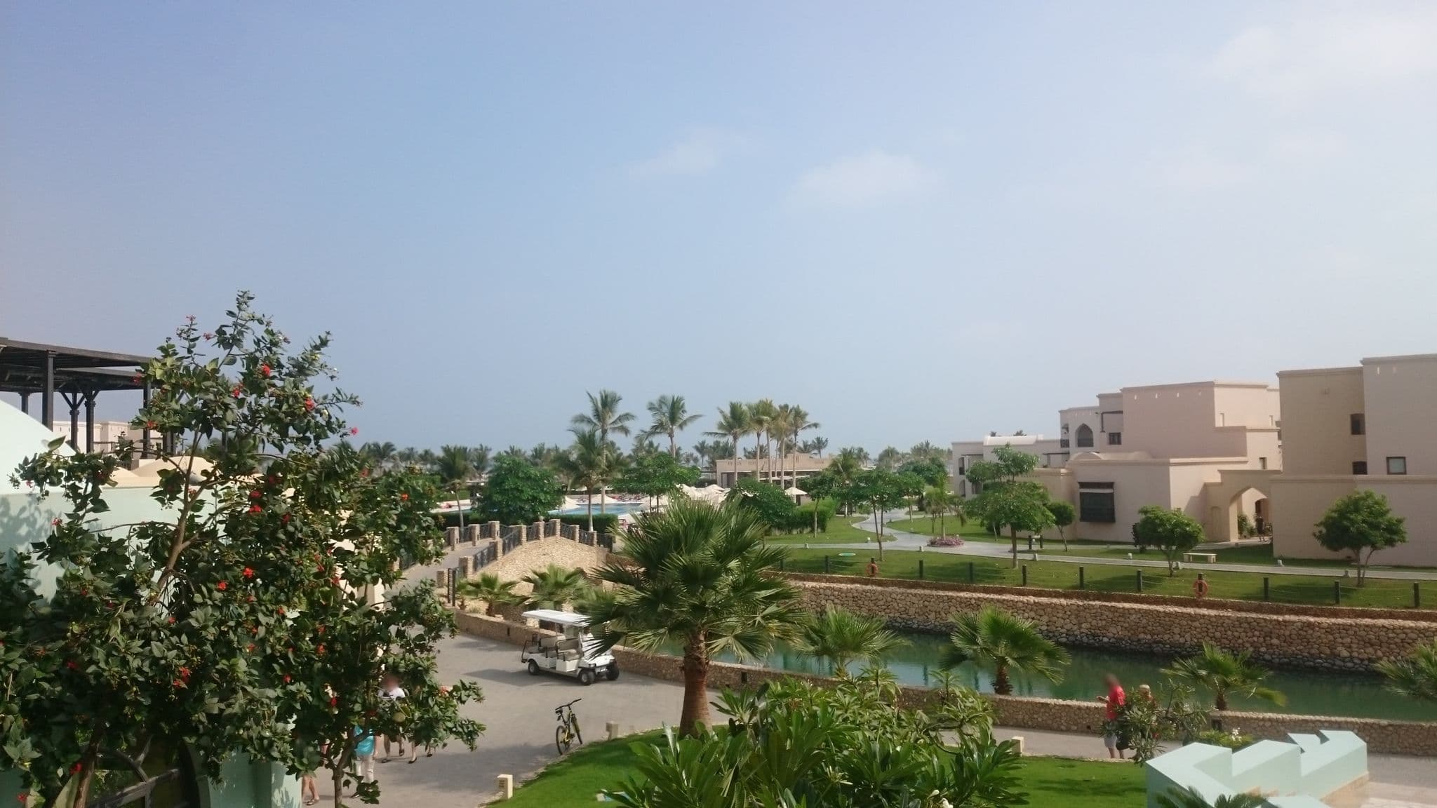Street view near Salalah Rotana Hotel, Şalālah — © msdess (CC BY-SA · Mapillary)