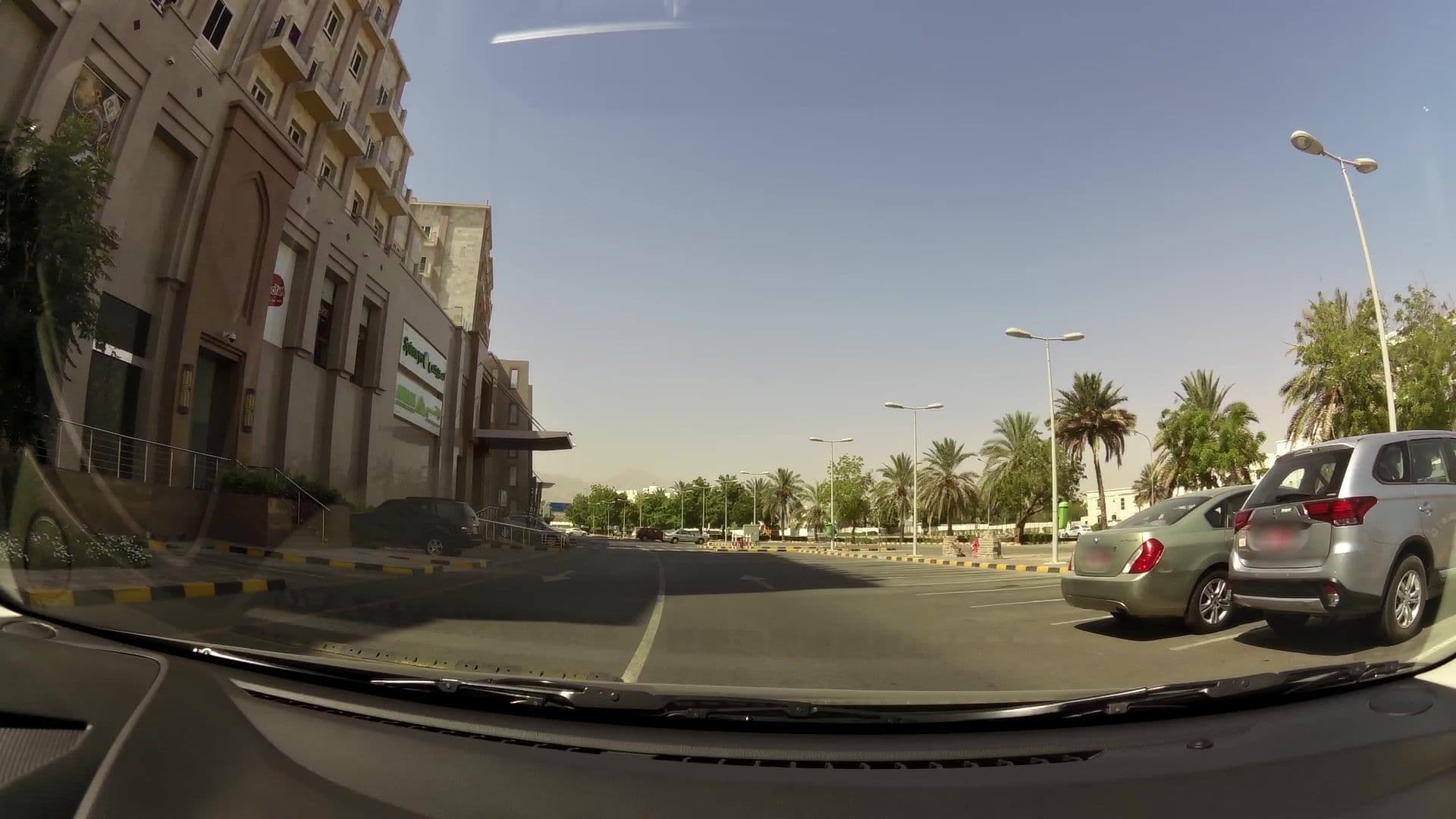 Street view near Somerset, Muscat — © kaartcam (CC BY-SA · Mapillary)