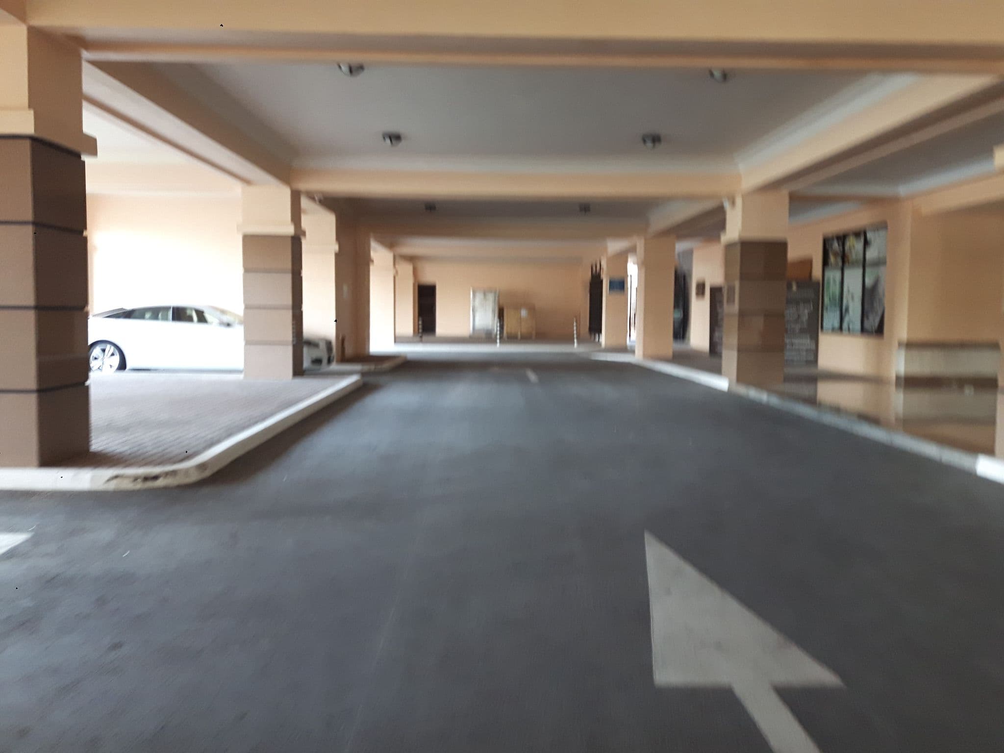Street view near InterContinental Muscat, Muscat — © wusel007 (CC BY-SA · Mapillary)