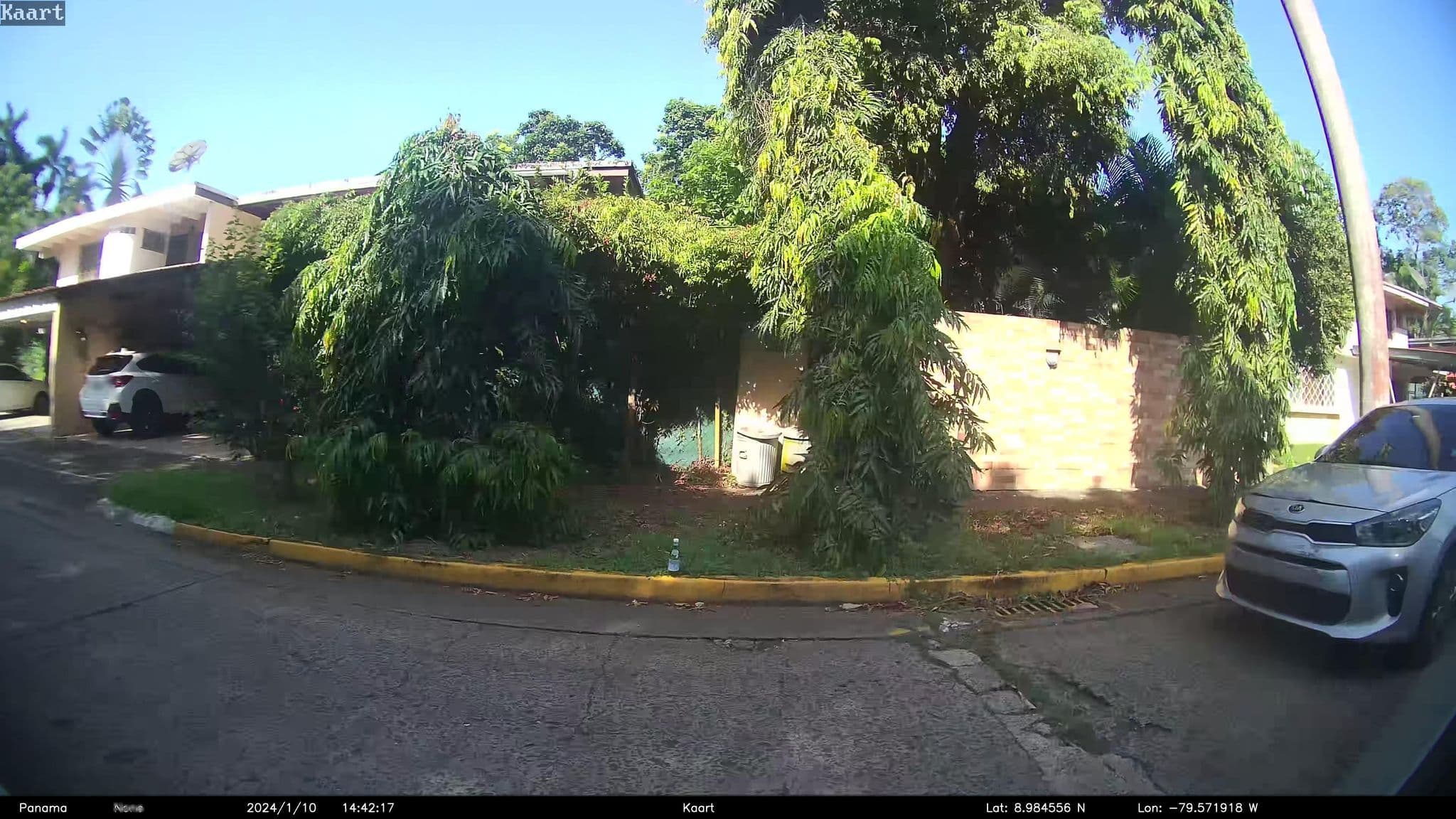 Street view near Cabañas Colinda, Curundú — © kaart_2 (CC BY-SA · Mapillary)